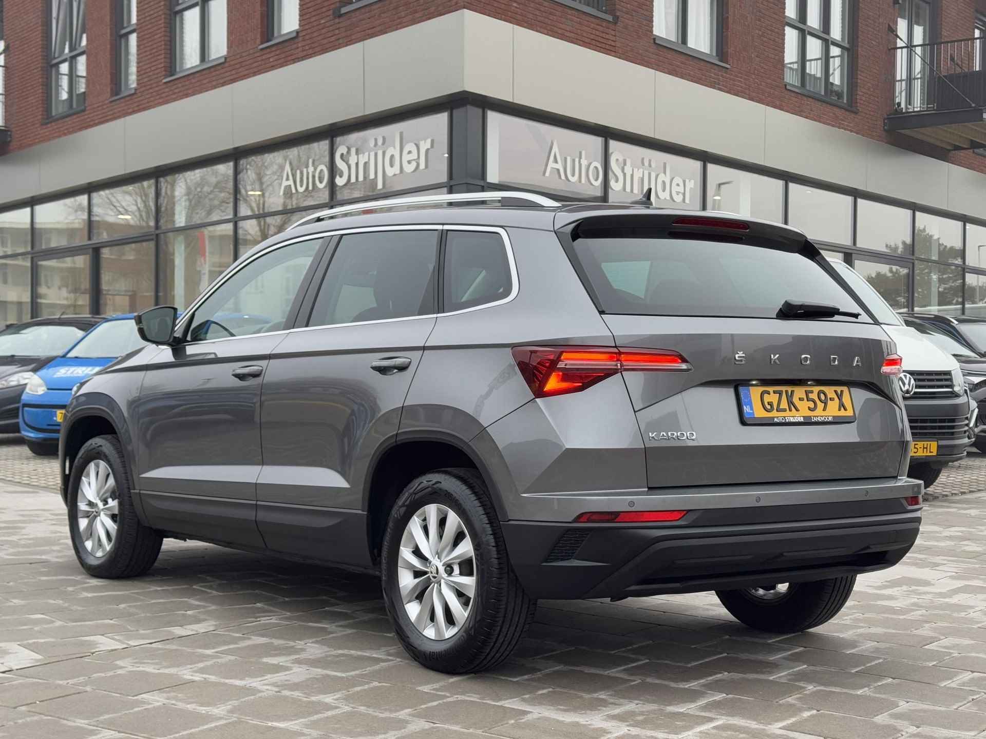 Skoda Karoq 1.5 TSI ACT Business Edition 150pk automaat | ECC | Camera | Carplay | 16LM - 29/33