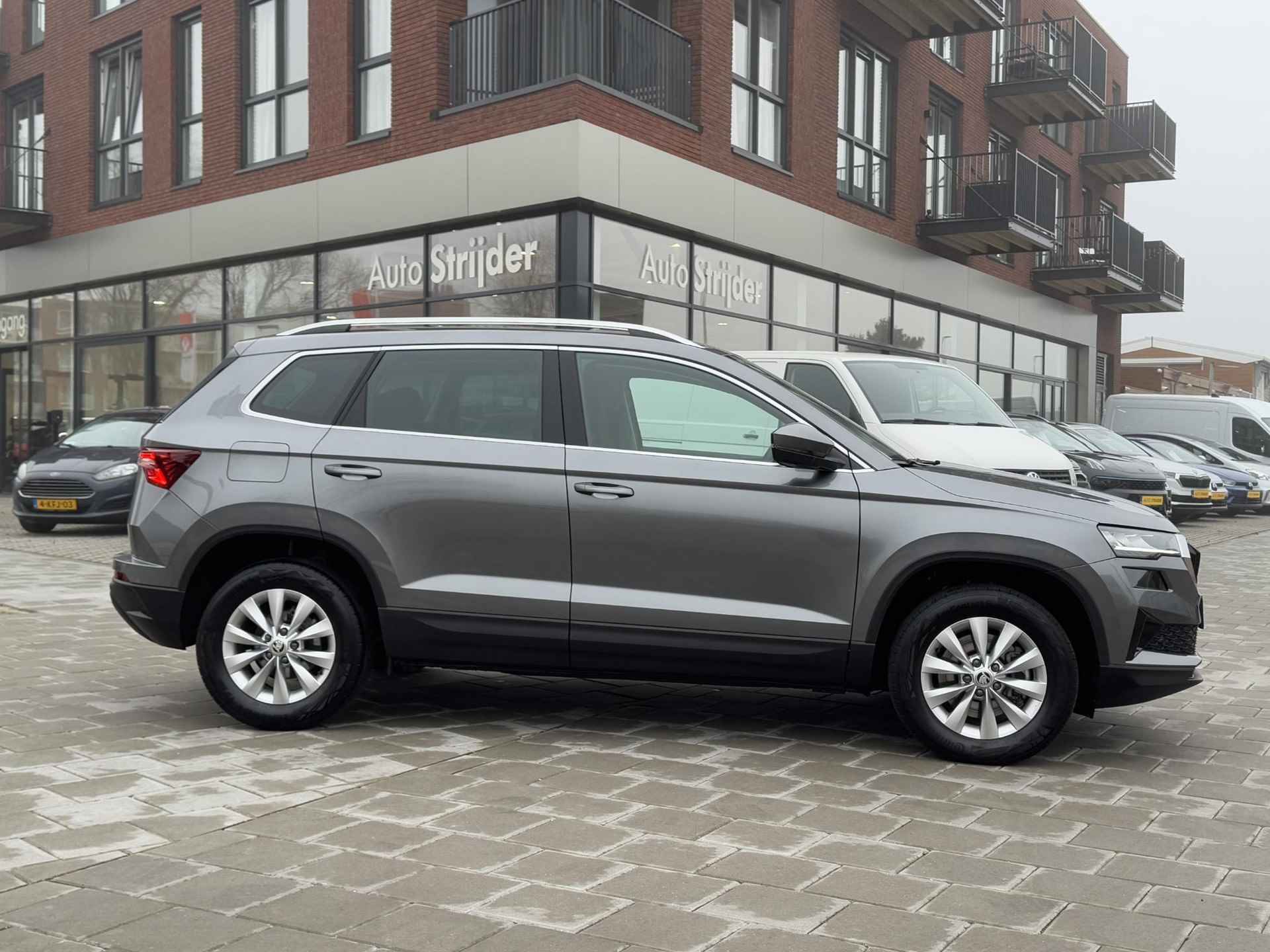 Skoda Karoq 1.5 TSI ACT Business Edition 150pk automaat | ECC | Camera | Carplay | 16LM - 30/33