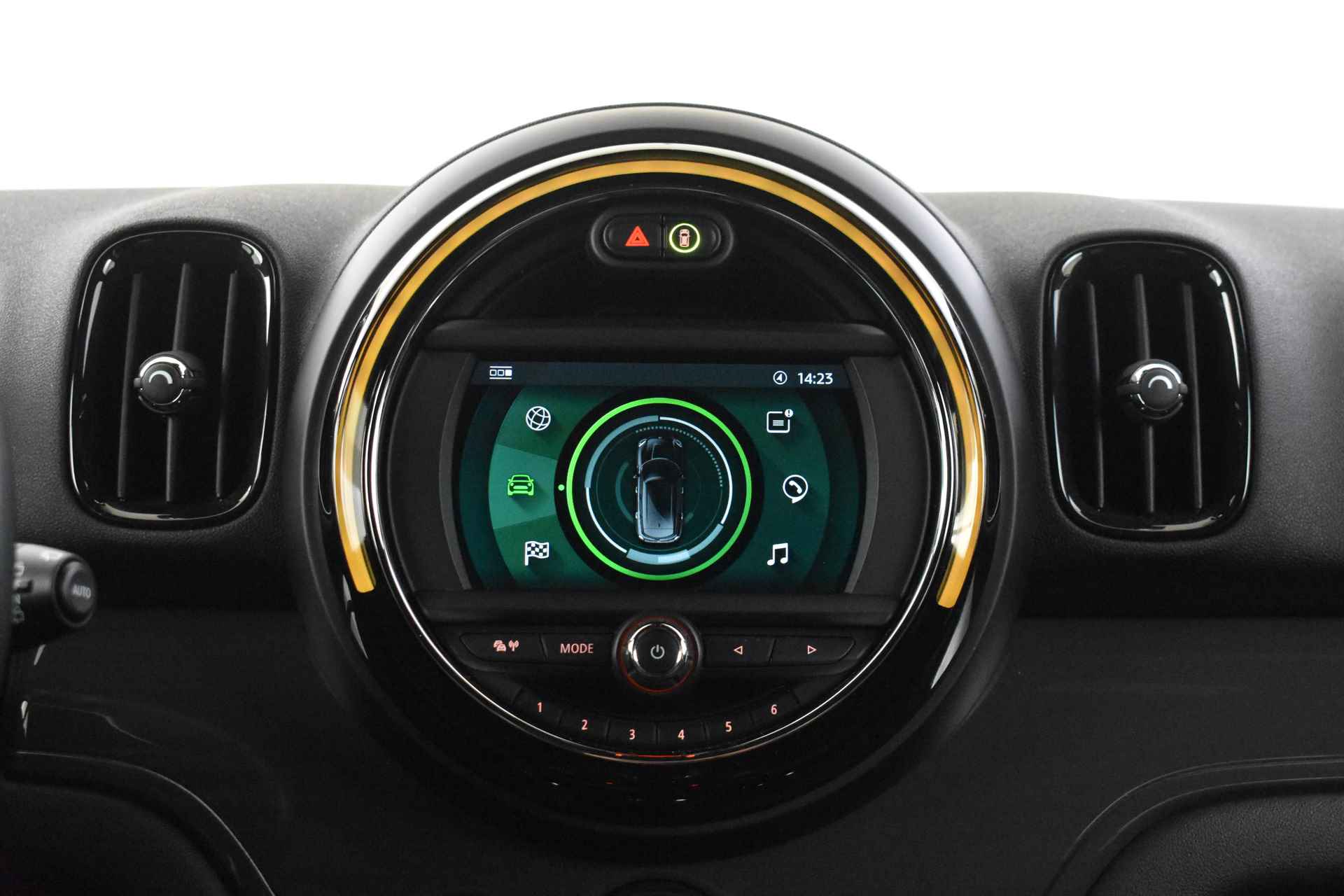 MINI Countryman Cooper Salt Automaat / Trekhaak / Comfortstoelen / Apple CarPlay / Cruise Control / Navigatie / Extra getint glas achter - 17/42