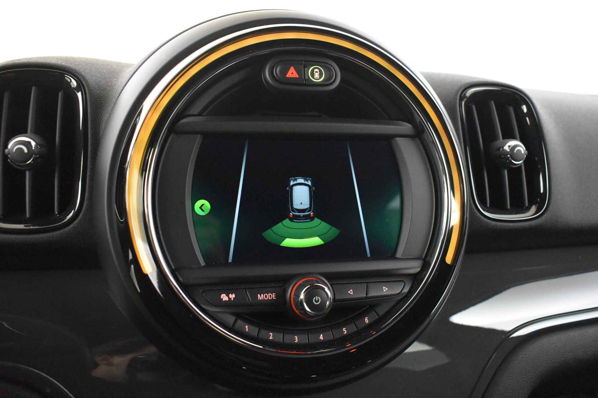 MINI Countryman Cooper Salt Automaat / Trekhaak / Comfortstoelen / Apple CarPlay / Cruise Control / Navigatie / Extra getint glas achter - 36/42