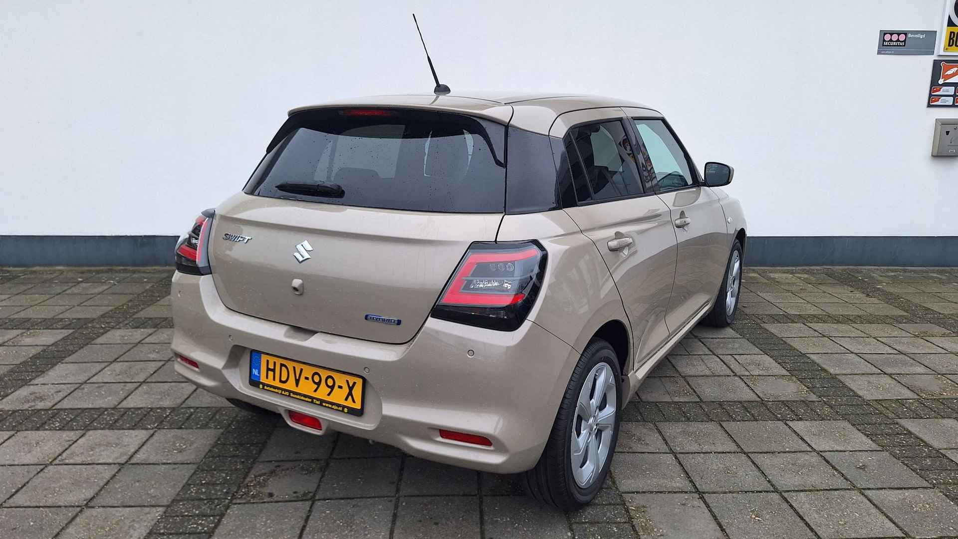 Suzuki Swift 1.2 Select Smart Hybrid RIJKLAAR PRIJS - 3/26