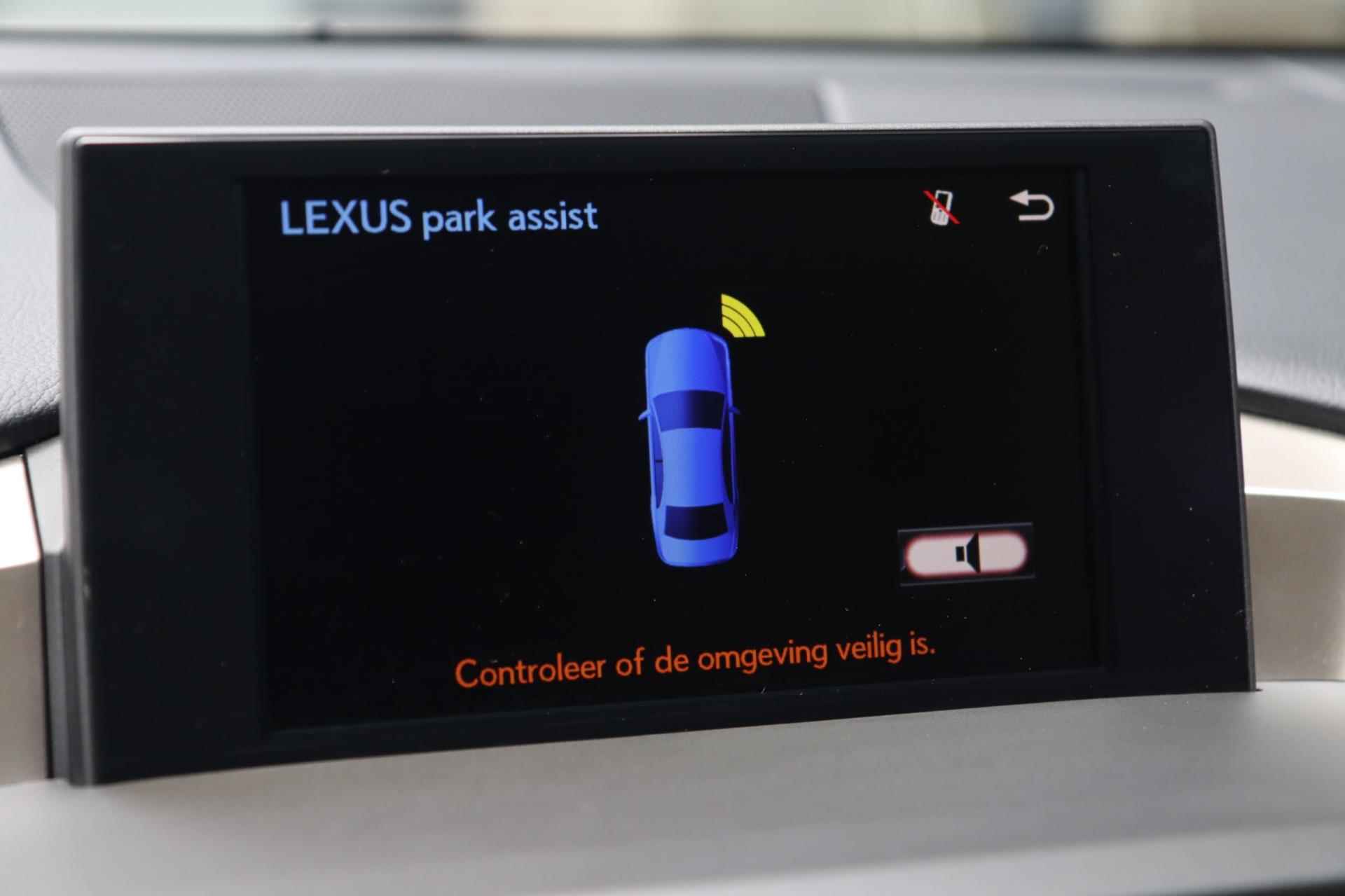 Lexus NX 300h Luxury Line / KEYLESS / LEDER / CAMERA / NAVI / ELEK. STOELEN - 10/40