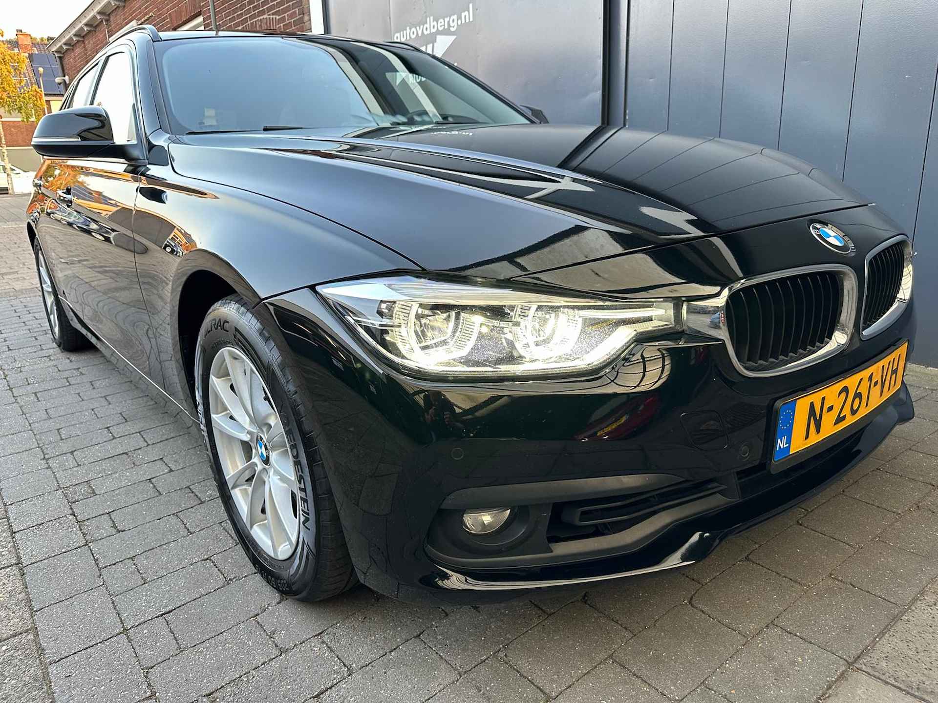 BMW 3 Serie Touring 318i Automaat Navigatie | PDC | Elektr. achterklep | Rijklaarprijs | - 3/31