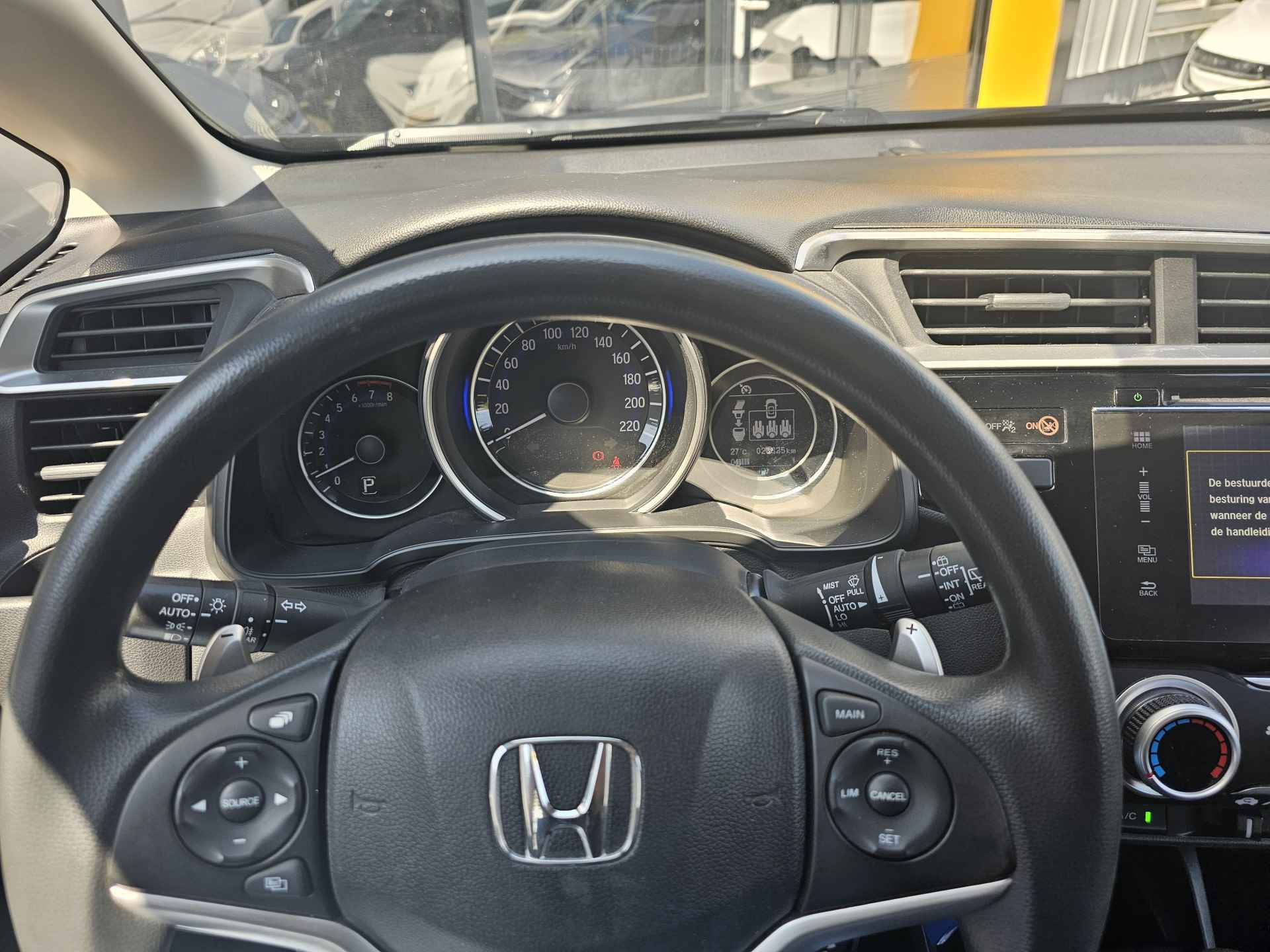 Honda Jazz 1.3 i-VTEC 102pk AUT Comfort | Navigatie | Lm velgen | Climat Control | Cruise | Trekhaak | incl. Bovag rijklaarpakket met 12 maanden garantie | - 19/40