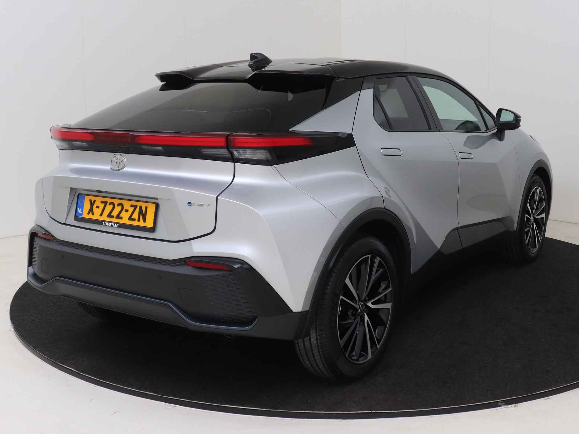 Toyota C-HR 1.8 Hybrid Executive DEMO | Climate Control | Cruise Control Adaptive | 360 camera | Parkeersensoren+ assistent | Elektrische achterklep | - 14/46