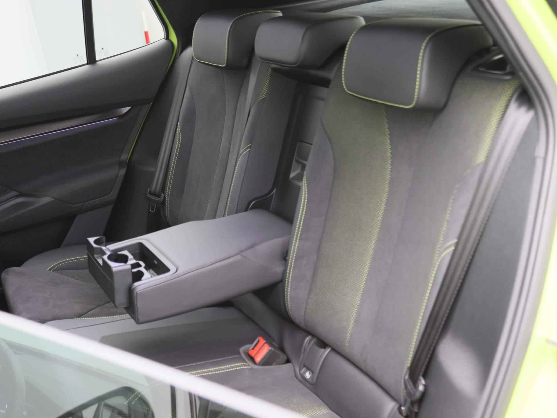 Skoda Enyaq Coupé iV 80 RS 300PK Warmtepomp, panoramadak, stoelverwarming, keyless, virtual pedal, achteruitrijcamera, elek. stoelen, 21'' lichtmetaal - 7/51
