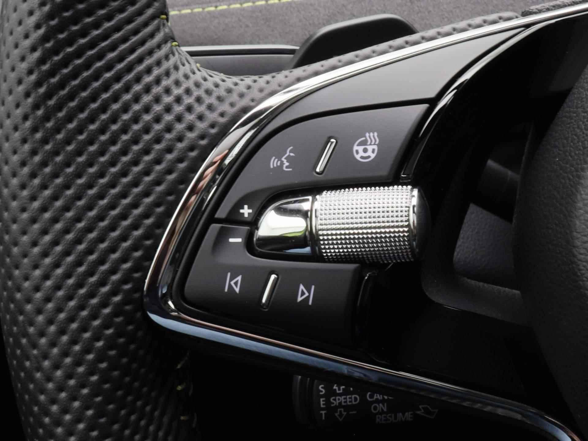 Skoda Enyaq Coupé iV 80 RS 300PK Warmtepomp, panoramadak, stoelverwarming, keyless, virtual pedal, achteruitrijcamera, elek. stoelen, 21'' lichtmetaal - 19/51