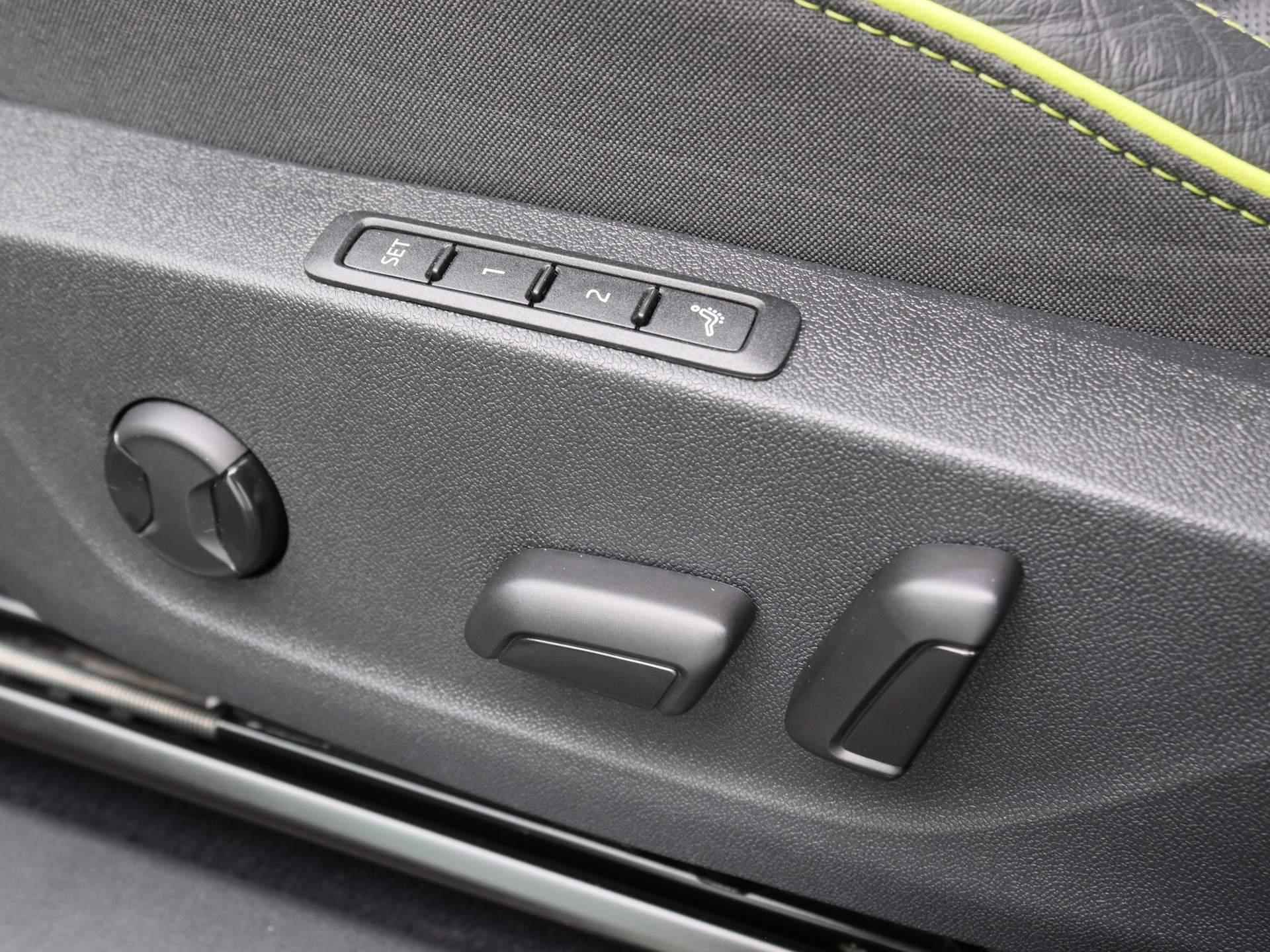 Skoda Enyaq Coupé iV 80 RS 300PK Warmtepomp, panoramadak, stoelverwarming, keyless, virtual pedal, achteruitrijcamera, elek. stoelen, 21'' lichtmetaal - 42/51
