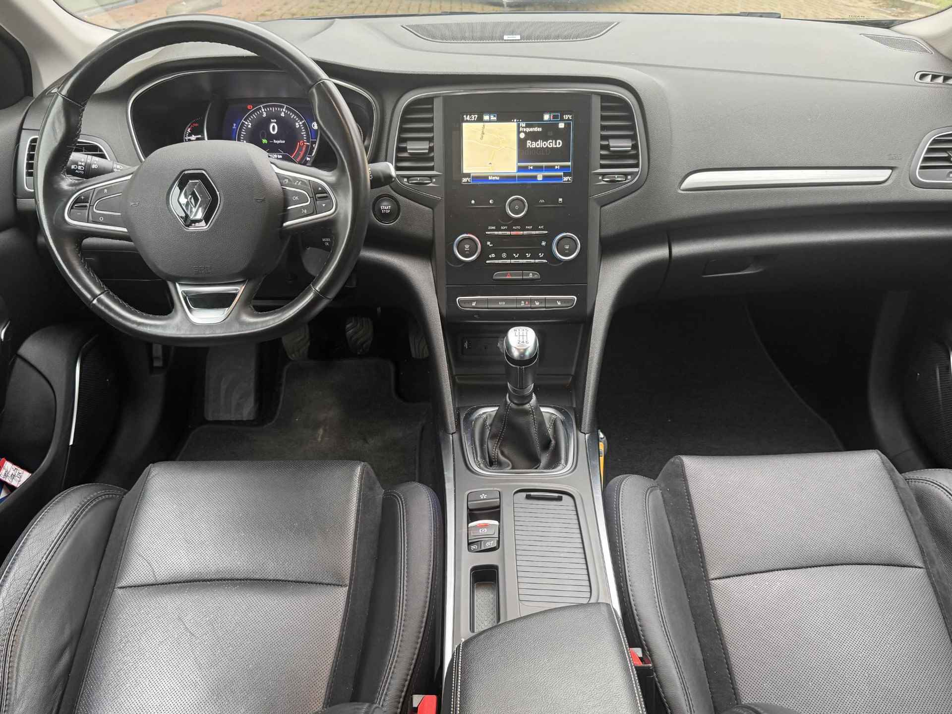 Renault Mégane Estate 1.3 TCe 115 Bose | 1e eigenaar!  | Leder | Stoelverwarming | Parkeersensoren voor, achter en achteruitrijcamera - 12/29