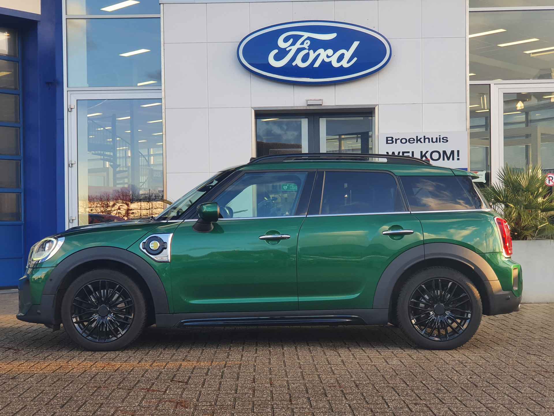 MINI Countryman 2.0 Cooper S E ALL4 Chili | Adap. Cruise | Stoelverwarming | Camera | Privacy Glass - 9/42