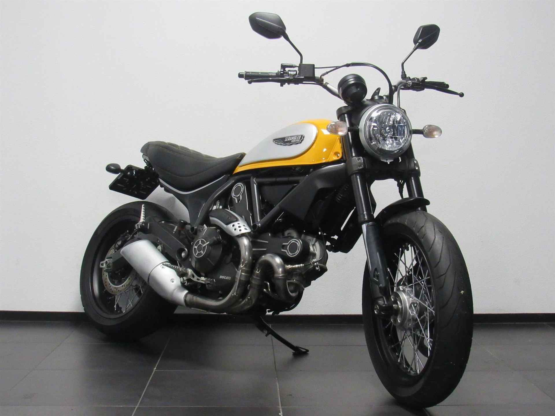 Ducati SCRAMBLER CLASSIC - 2015 - 2/14