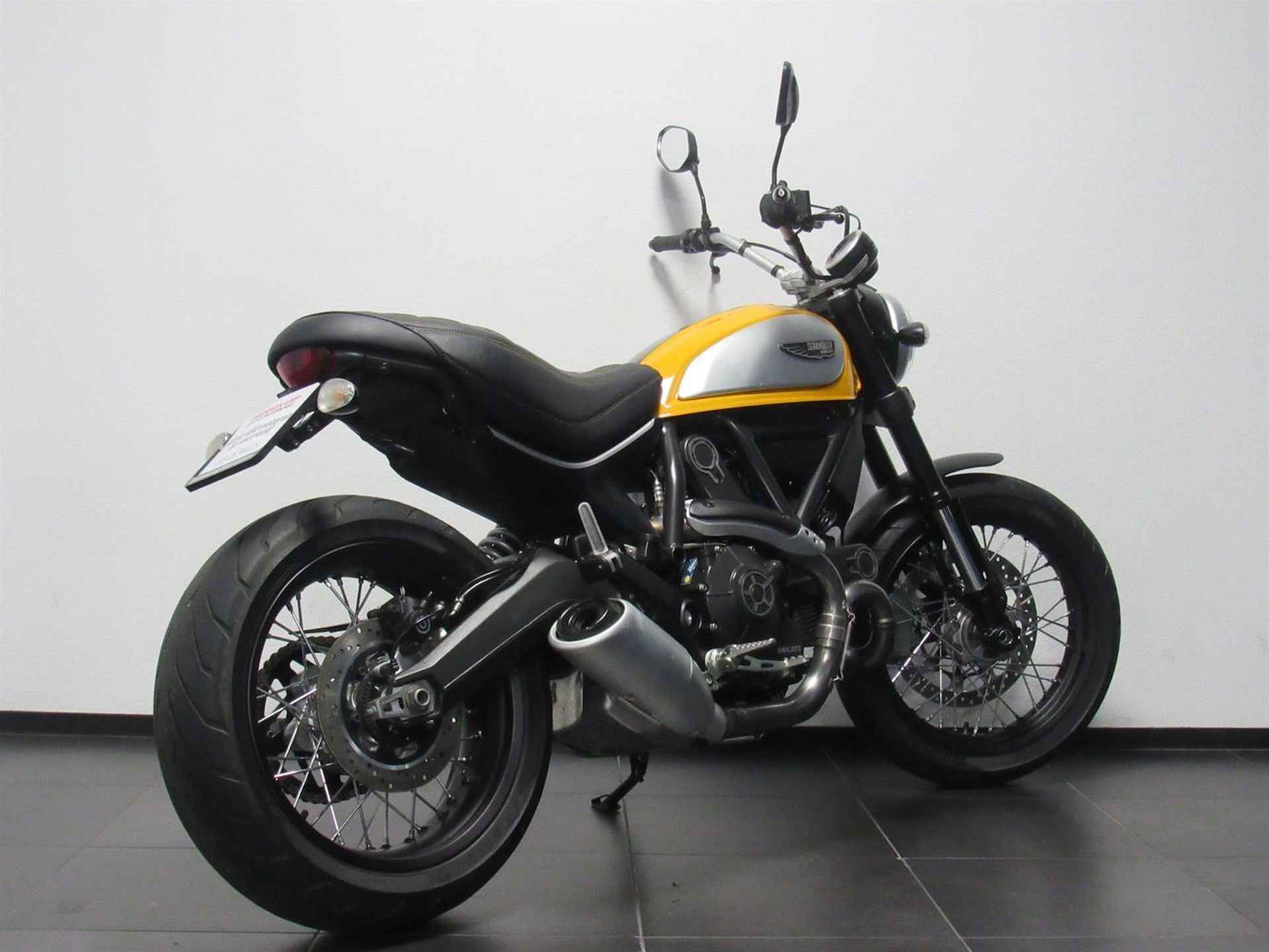 Ducati SCRAMBLER CLASSIC - 2015 - 6/14