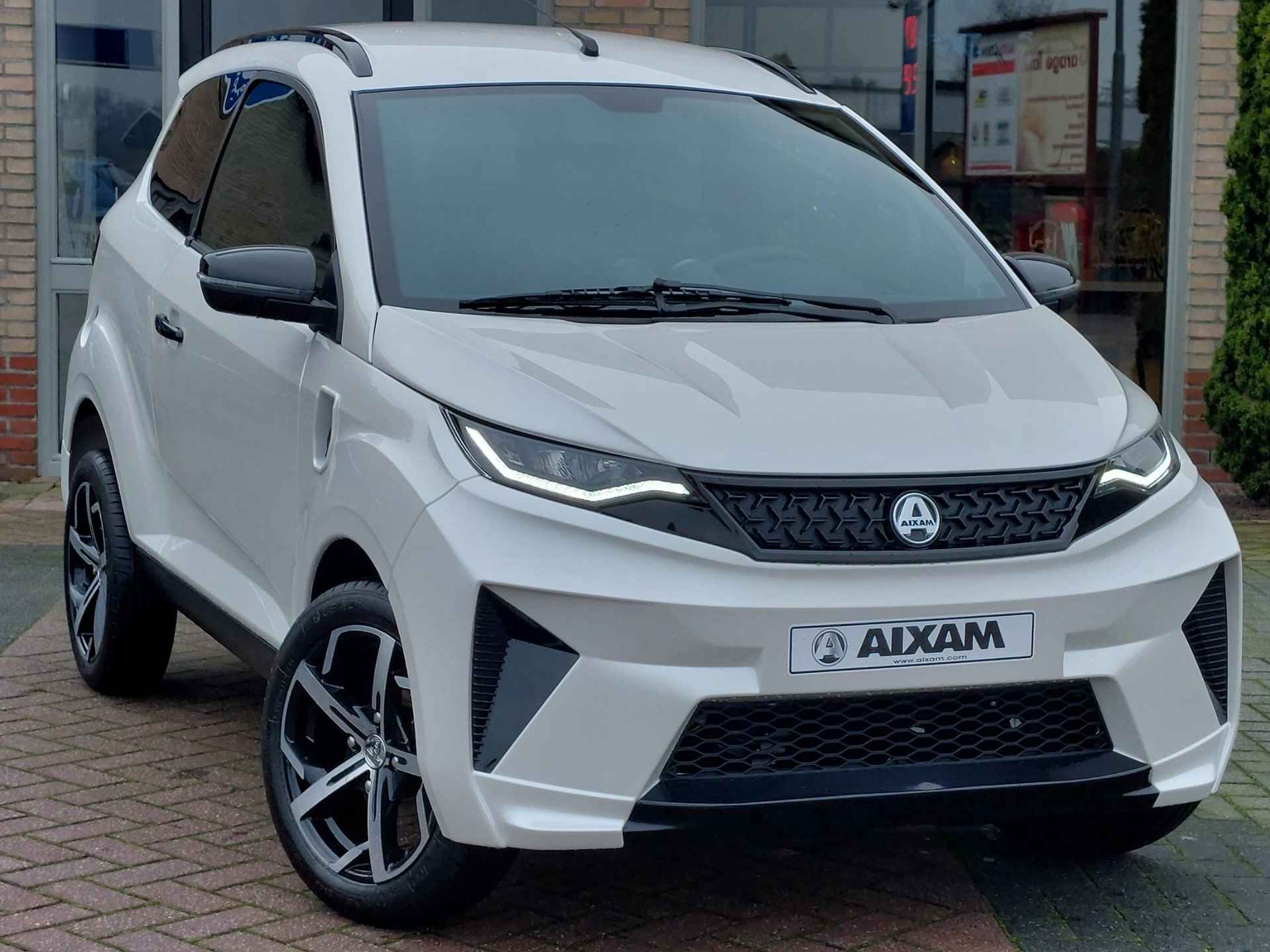 Aixam e-Crossover Premium | Nieuw op voorraad | Standkachel | Dealer - 2/33