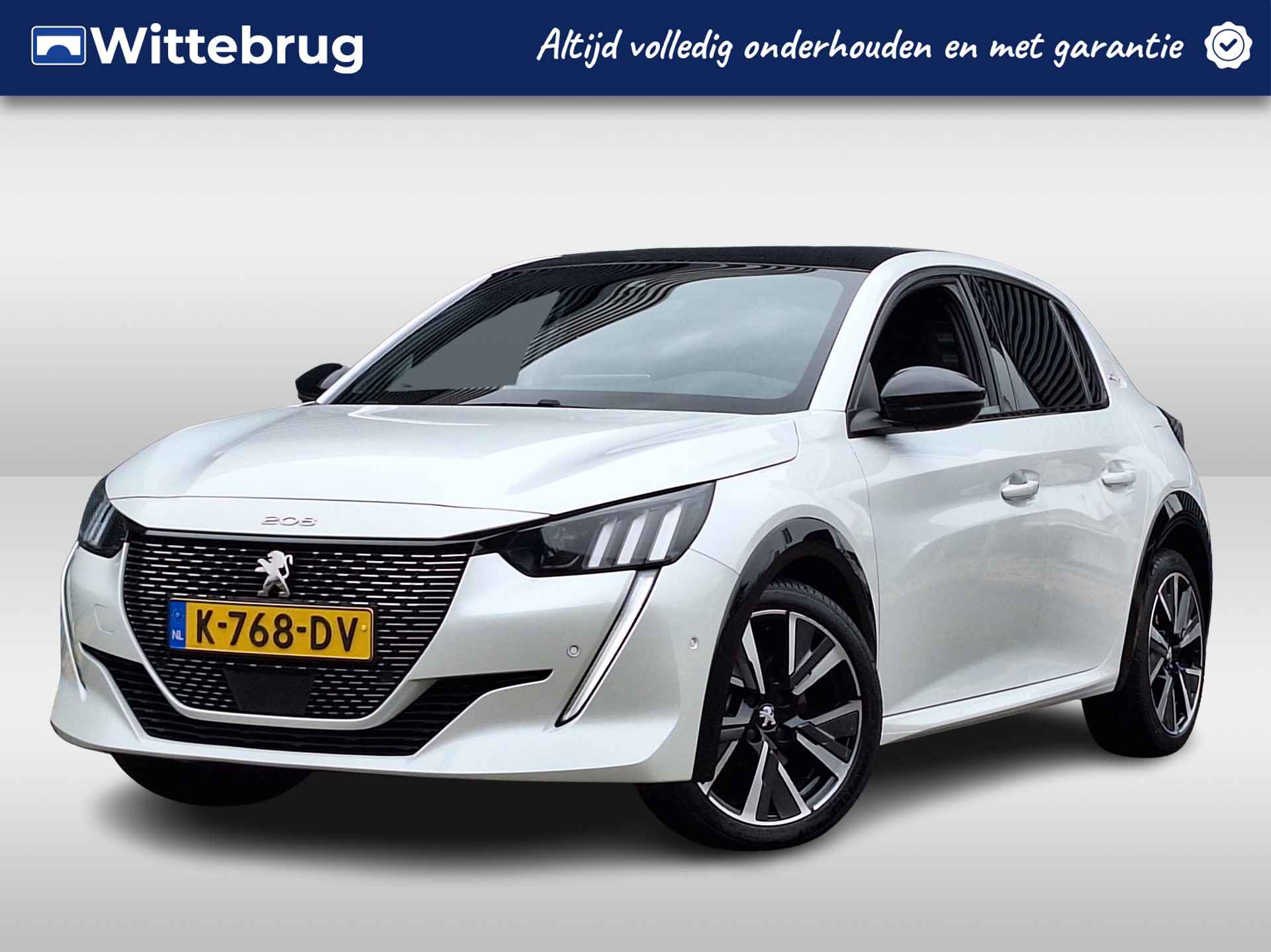 Peugeot 208 1.2 PureTech GT-Line | Automaat | Lederen Bekleding | Stoelverwarming | Zwart Dak | Navigatie | Camera | Wat een Gave Uitvoering !!