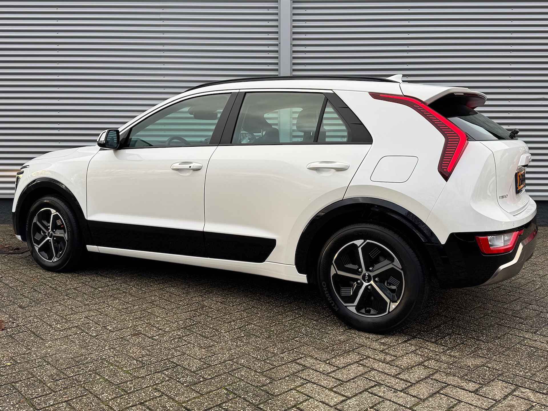 KIA Niro 1.6 GDi Hybrid 141pk DCT6 DynamicLine | Navigatie | Climate  Control | Parkeersensoren voor | - 3/42