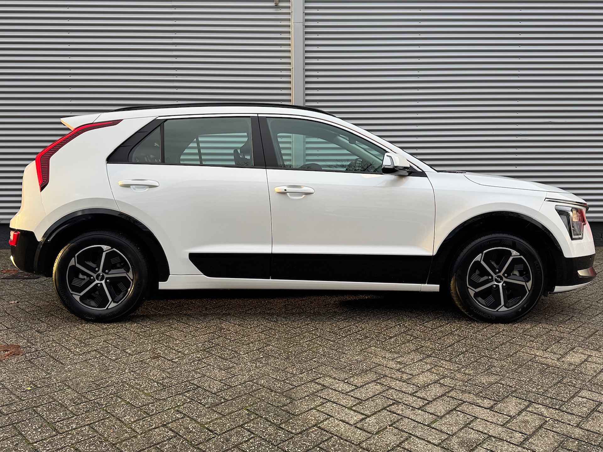 KIA Niro 1.6 GDi Hybrid 141pk DCT6 DynamicLine | Navigatie | Climate  Control | Parkeersensoren voor | - 6/42