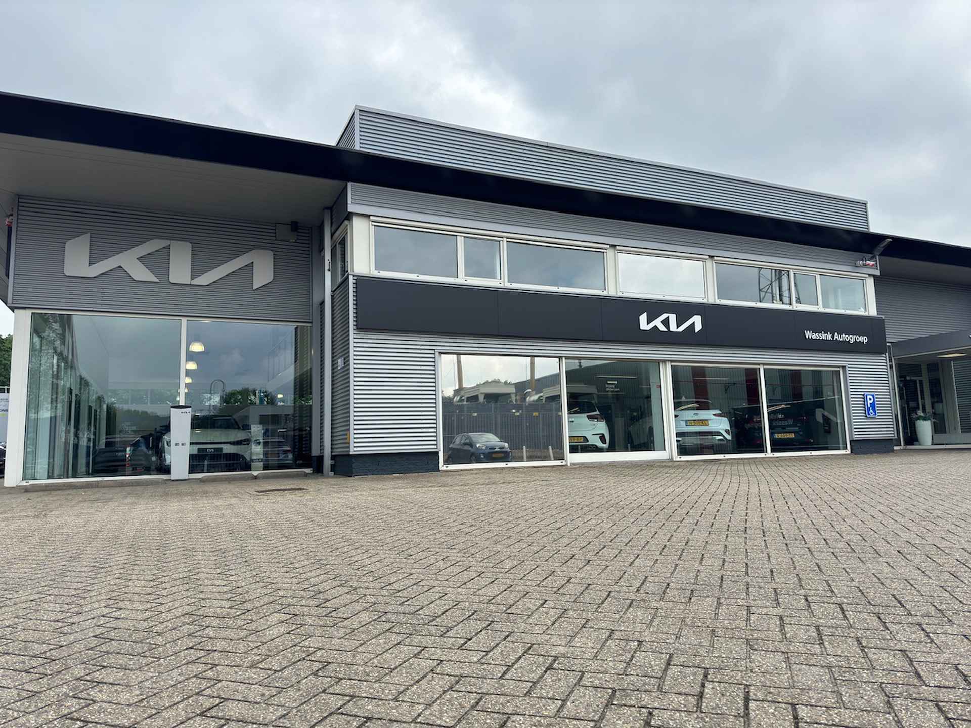 KIA Niro 1.6 GDi Hybrid 141pk DCT6 DynamicLine | Navigatie | Climate  Control | Parkeersensoren voor | - 36/42