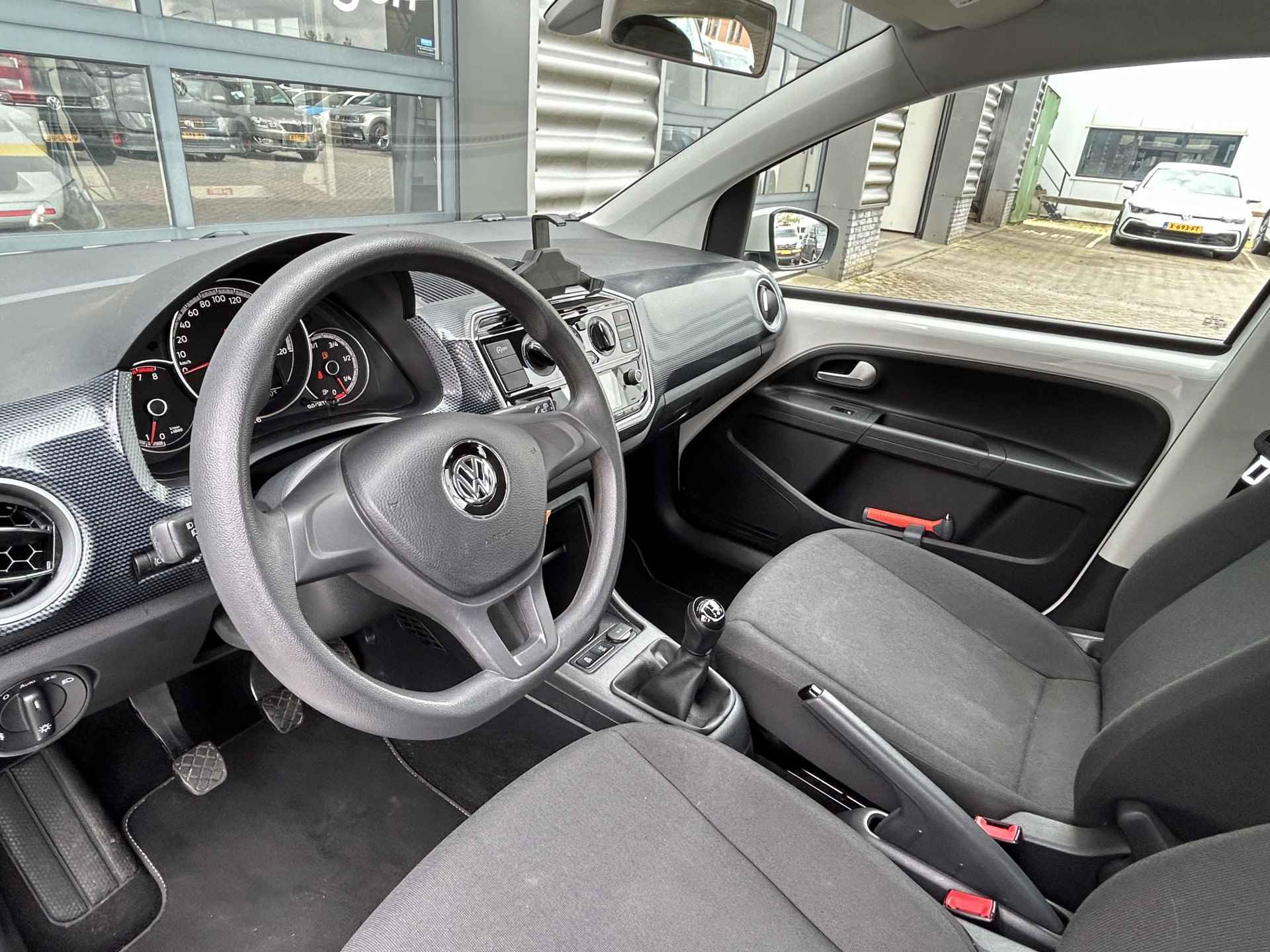 Volkswagen up! 1.0 60 pk BMT move up! | Airco | Dab | Buitenspiegels elektrisch verstel- en verwarmbaar | | Airco | Dab | Buitenspiegels elektrisch verstel- en verwarmbaar | - 12/26