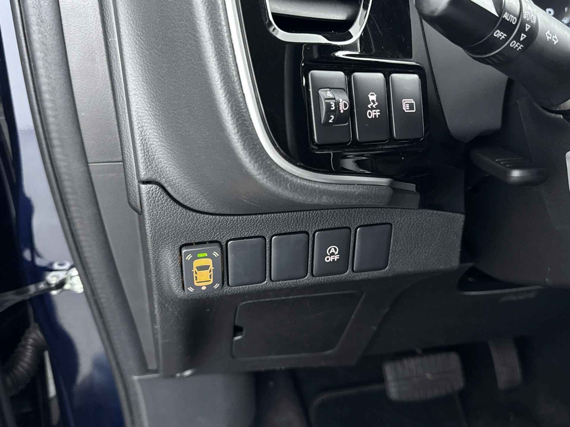 Mitsubishi Outlander 2.0 150pk Automaat Business Edition | Camera | Climate Control | Parkeersensoren - 12/35