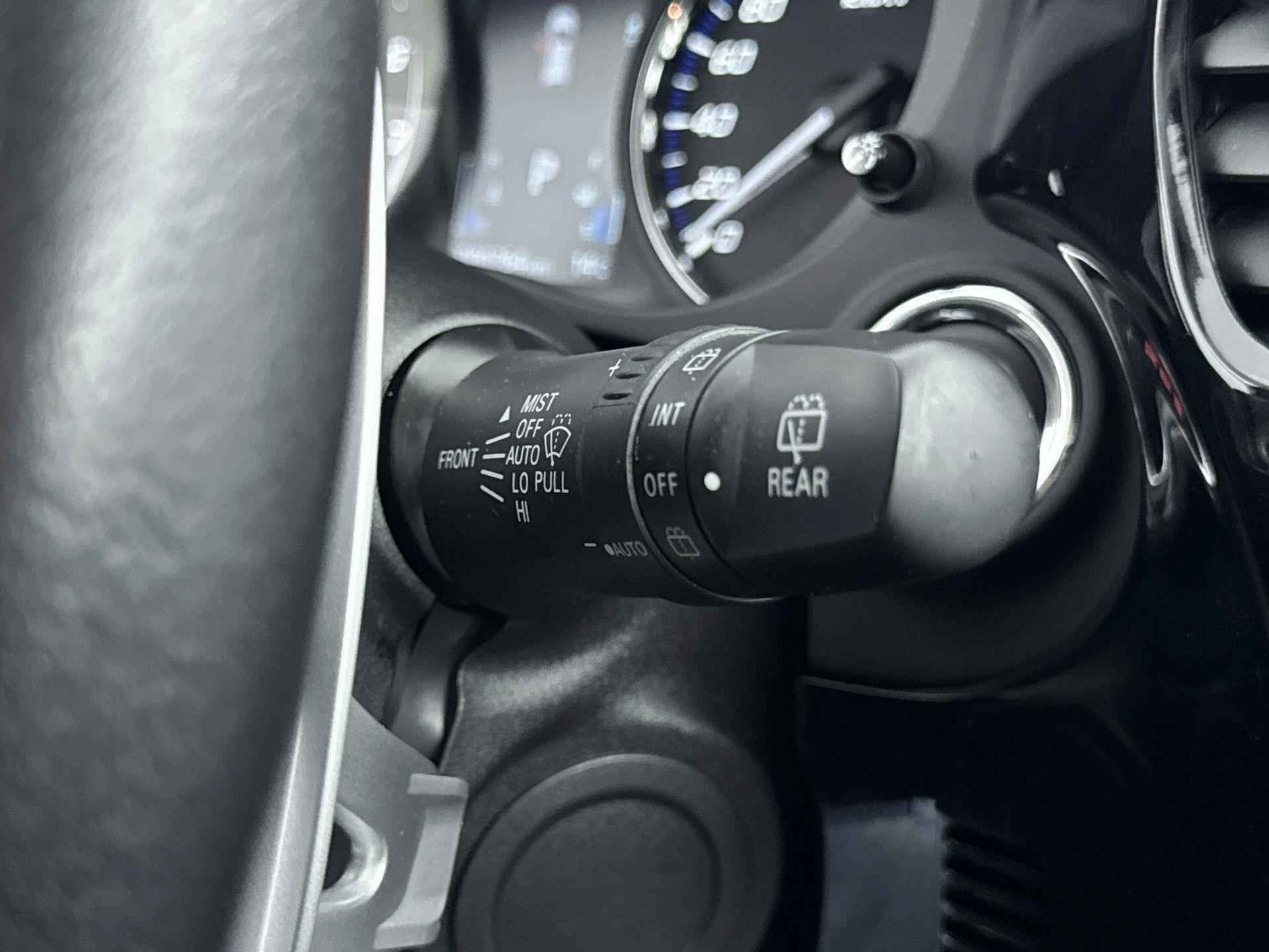Mitsubishi Outlander 2.0 150pk Automaat Business Edition | Camera | Climate Control | Parkeersensoren - 29/35
