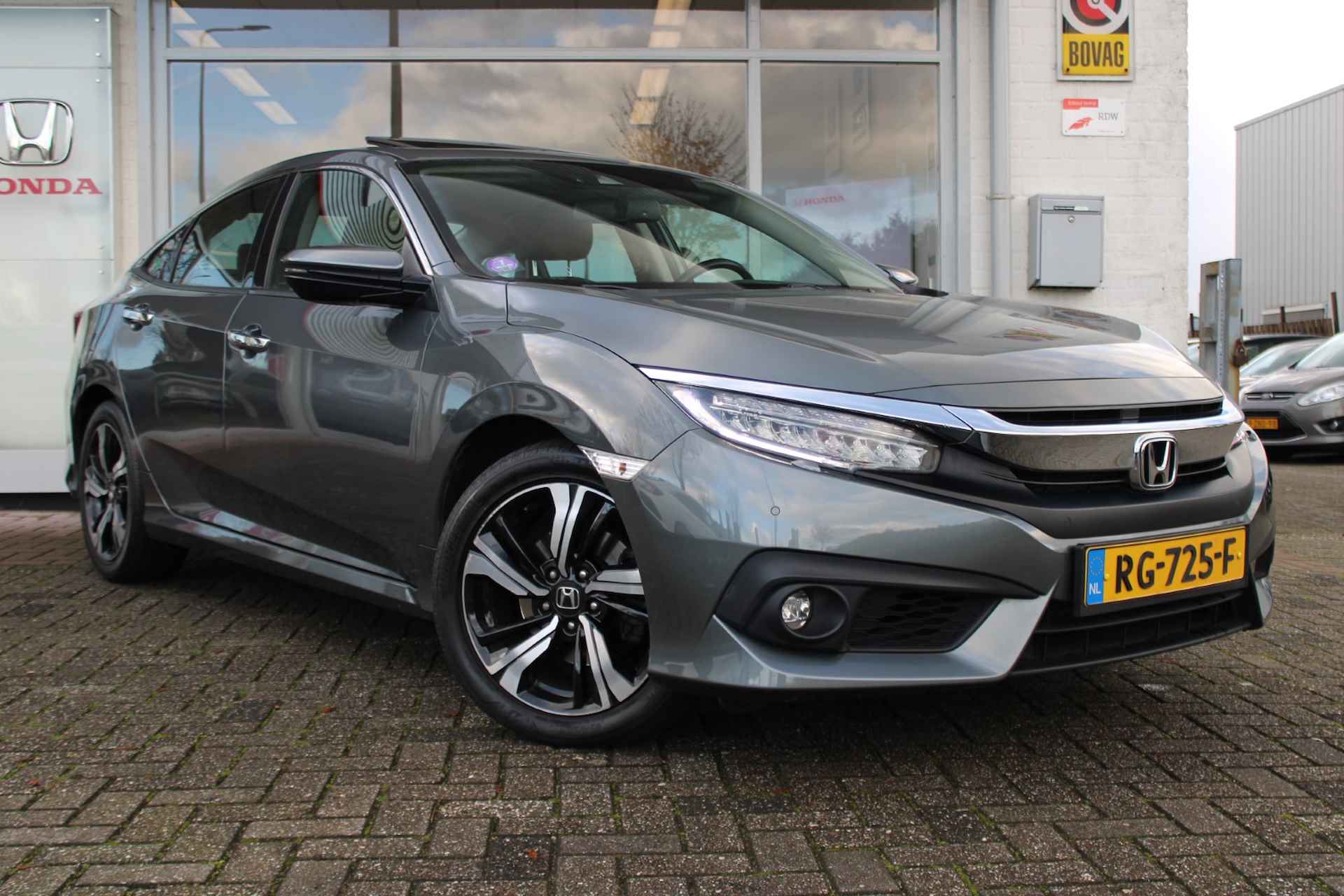 Honda Civic 1.5 i-VTEC 182pk Executive AUT LEDER SCHUIFDAK CAMERA NAP 1E EIG STOELVERW. PDC CRUISE - 10/35