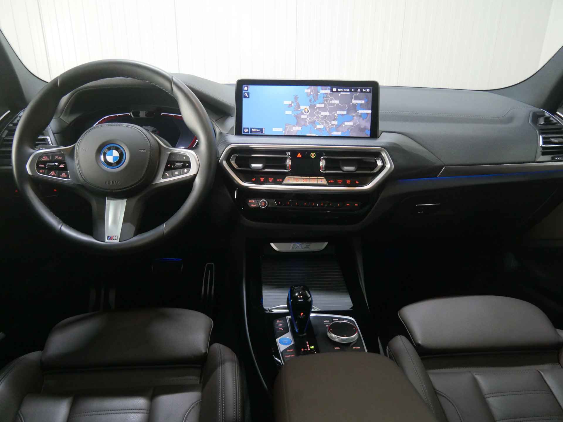 BMW iX3 High Executive / Sportstoelen / Stoelverwarming / M Adaptief onderstel / Live Cockpit Professional / Harman Kardon / Head-Up / Parking Assistant Plus - 63/63