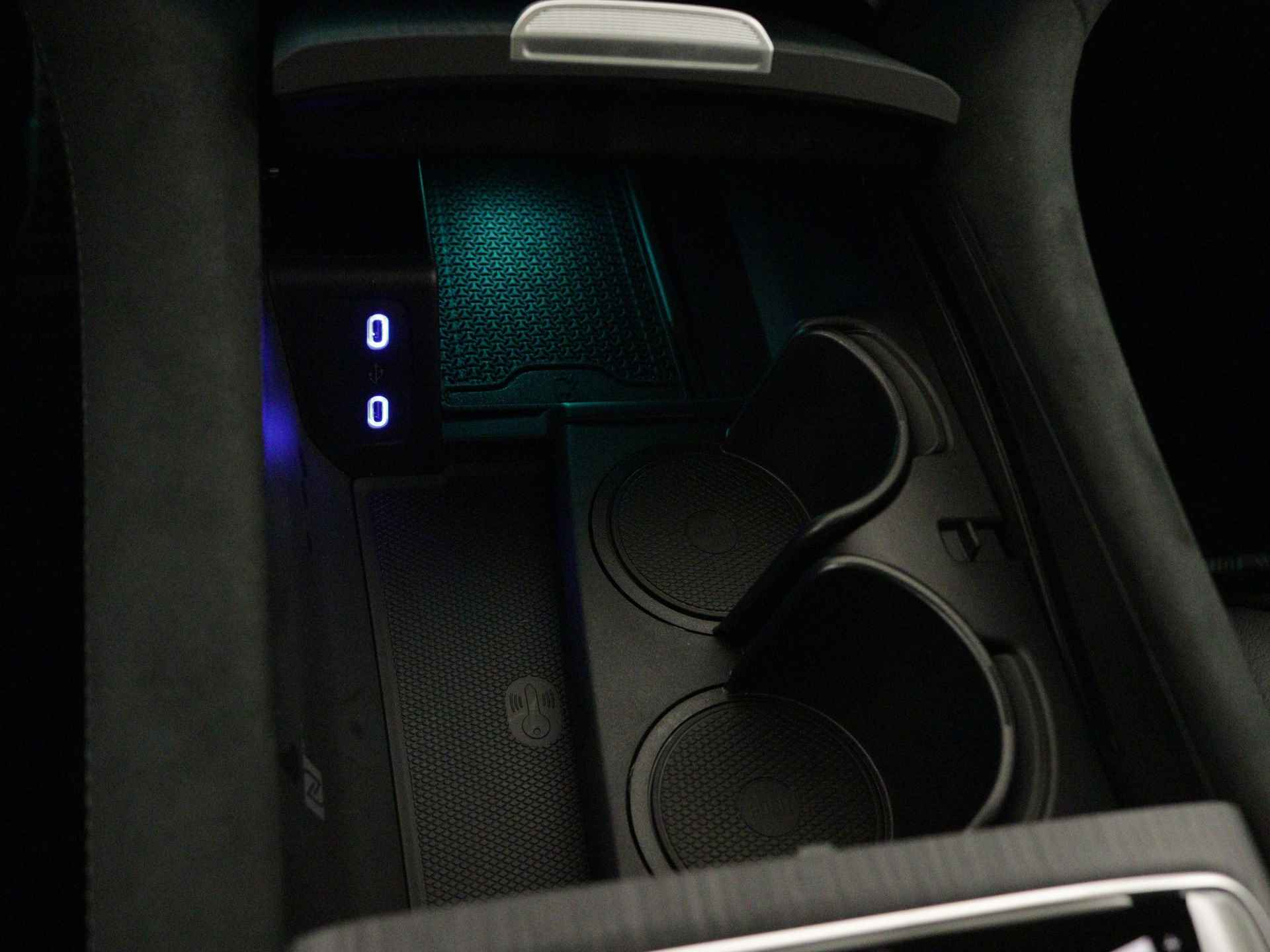 Mercedes-Benz EQS 580 4MATIC AMG Line 108 kWh | Achterasbesturing tot 10° | Garagedeuropener | Premium Plus pakket | Akoestiekcomfortpakket | MBUX augmented reality voor navigatie | Nightpakket | Rijassistentiepakket plus | - 12/37