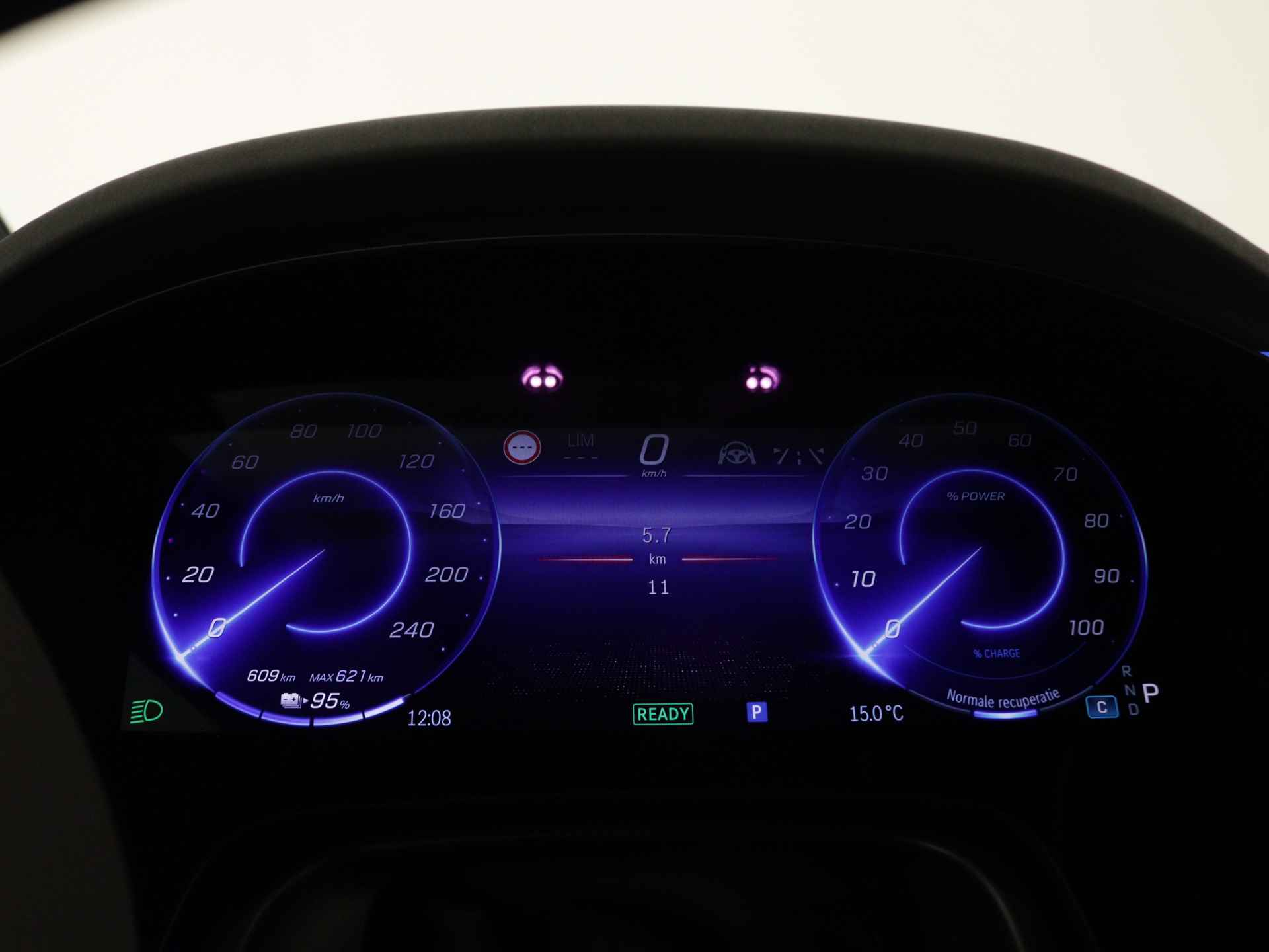 Mercedes-Benz EQS 580 4MATIC AMG Line 108 kWh | Achterasbesturing tot 10° | Garagedeuropener | Premium Plus pakket | Akoestiekcomfortpakket | MBUX augmented reality voor navigatie | Nightpakket | Rijassistentiepakket plus | - 22/37