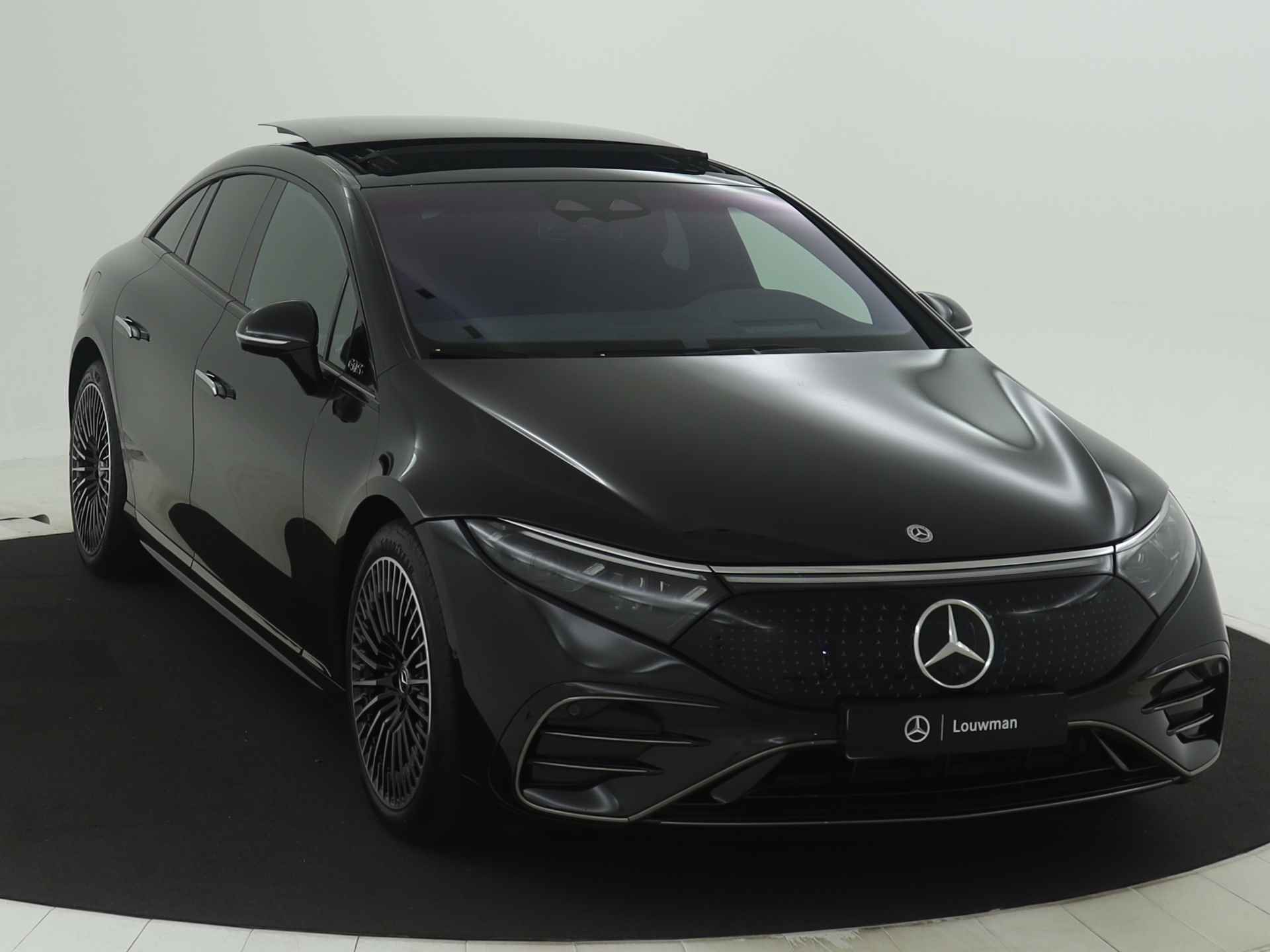 Mercedes-Benz EQS 580 4MATIC AMG Line 108 kWh | Achterasbesturing tot 10° | Garagedeuropener | Premium Plus pakket | Akoestiekcomfortpakket | MBUX augmented reality voor navigatie | Nightpakket | Rijassistentiepakket plus | - 24/37