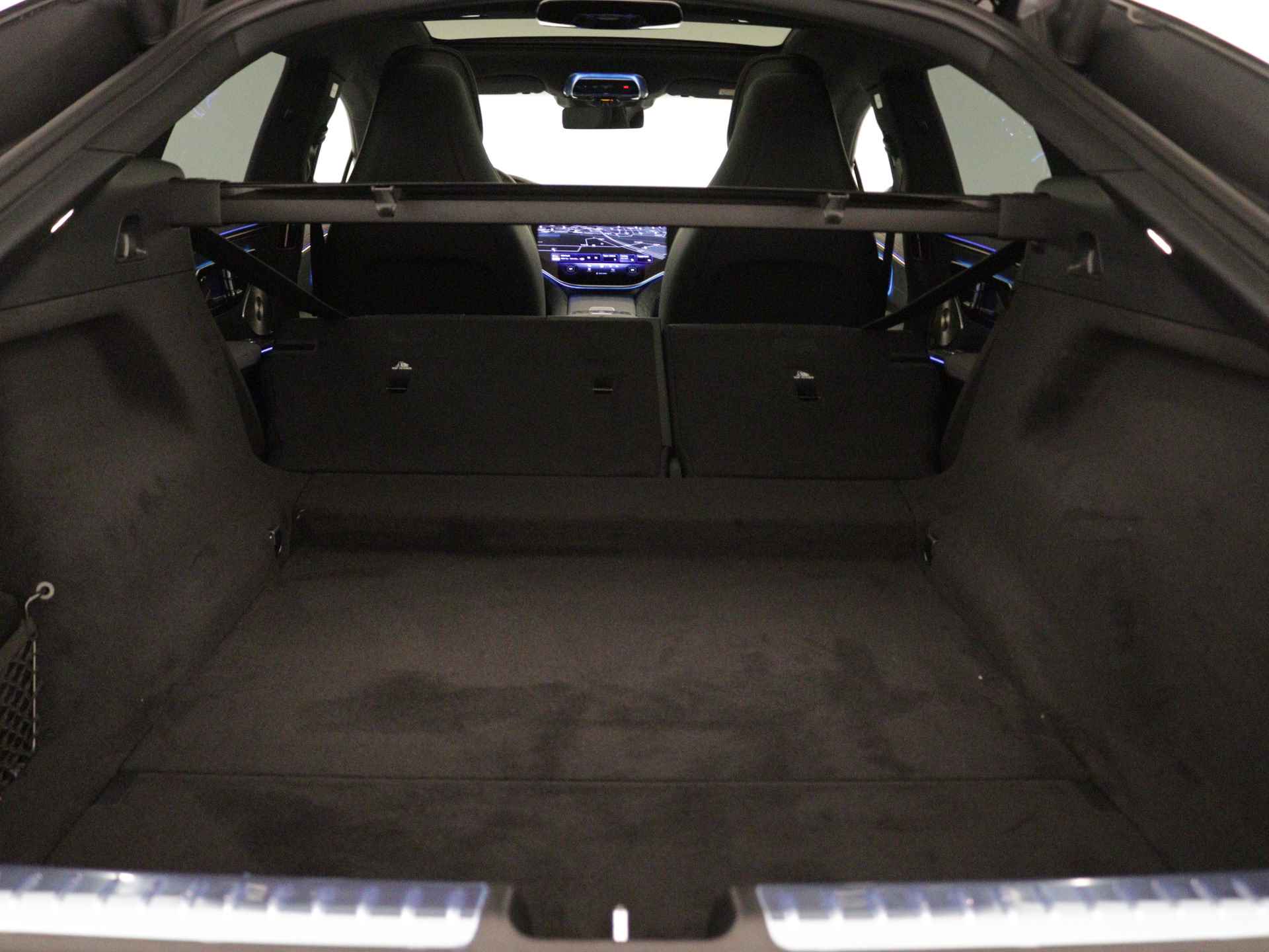 Mercedes-Benz EQS 580 4MATIC AMG Line 108 kWh | Achterasbesturing tot 10° | Garagedeuropener | Premium Plus pakket | Akoestiekcomfortpakket | MBUX augmented reality voor navigatie | Nightpakket | Rijassistentiepakket plus | - 37/37