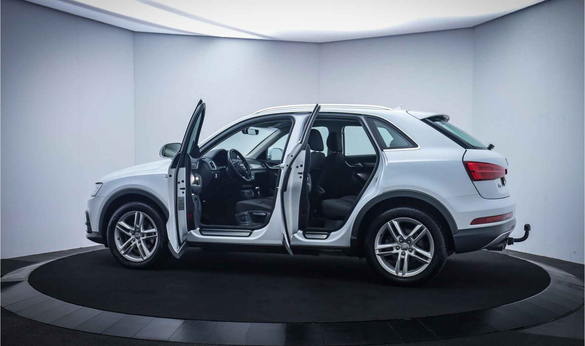 Audi Q3 1.4TFSI S-Tr. Sport Advance FULL LED/NAVI/CLIMA/CRUISE/STOELVERW./ELEK KLEP/PDC V+A/LMV - 9/26