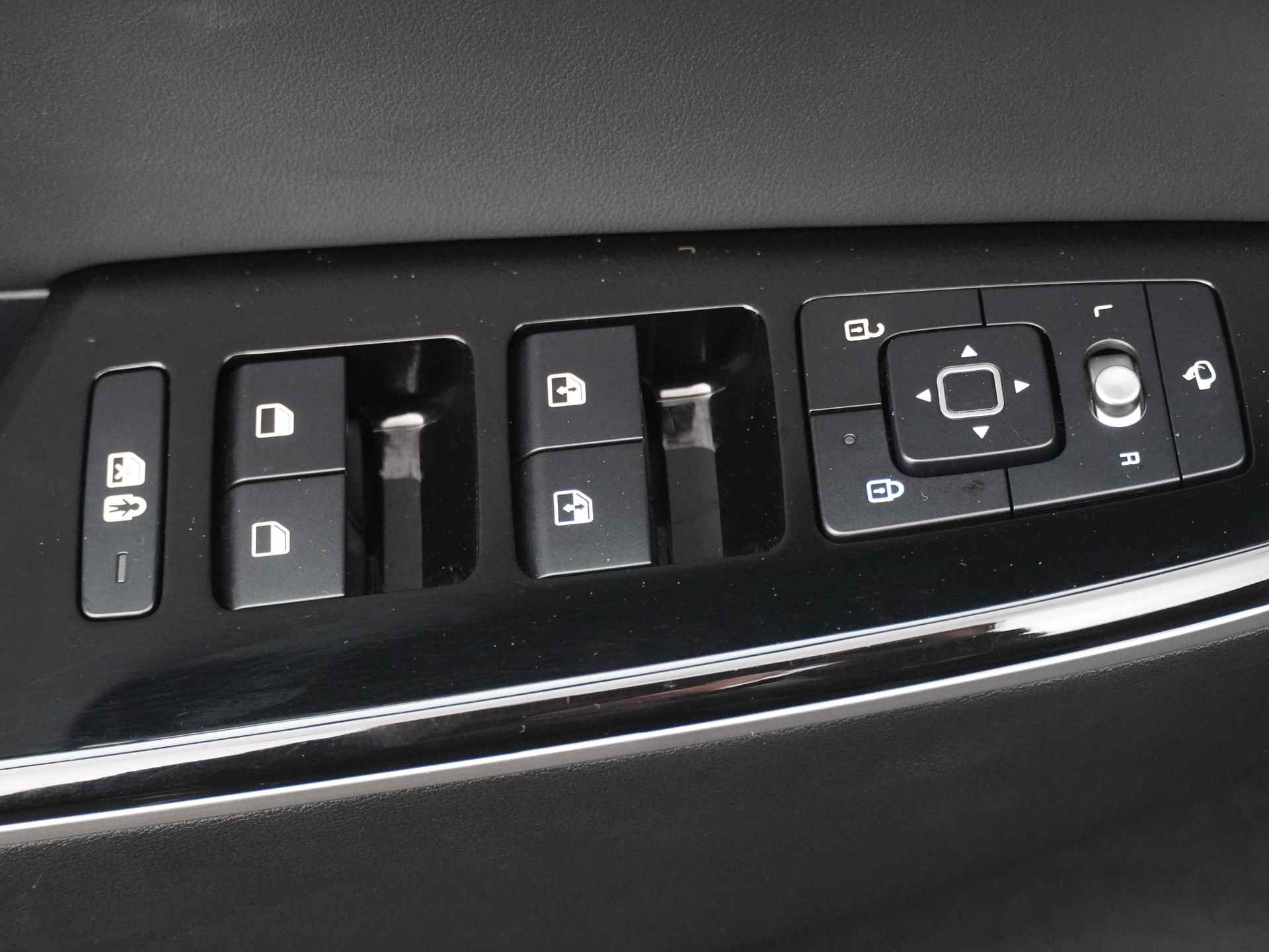 Kia Ev6 Plus 77.4 kWh - LED koplampen - Navigatie - Stoel verwarming - Camera - Apple/Android Carplay - Fabrieksgarantie tot 06-2030 - 19/50
