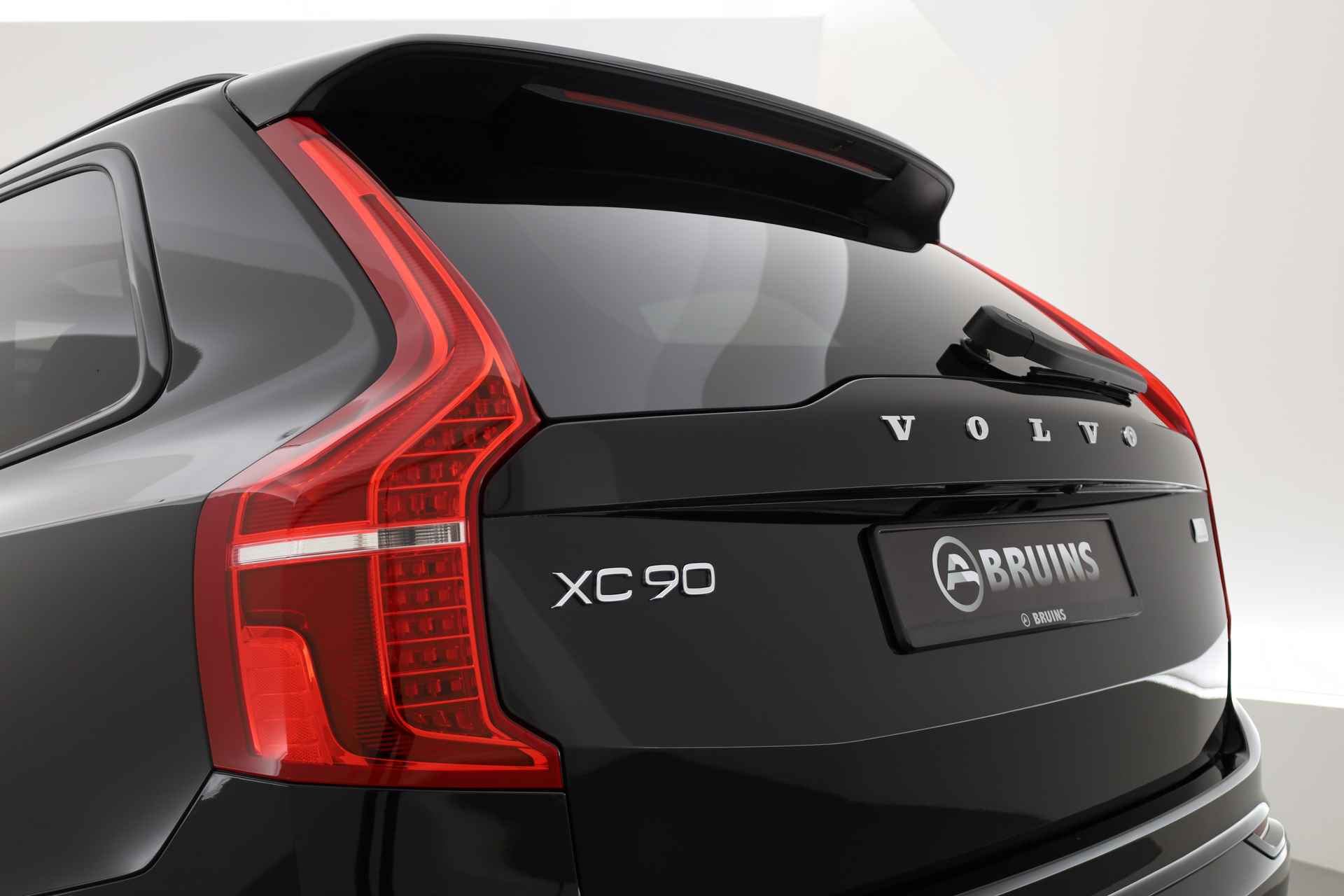 Volvo XC90 2.0 T8 Plug-in hybrid AWD Plus Dark | Pano-dak | 360 camera | Trekhaak | H&K Audio | - 36/37