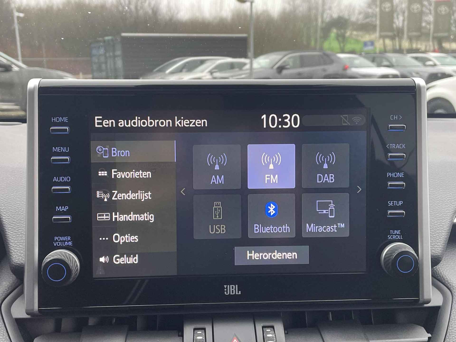 Toyota RAV4 2.5 Plug-in Hybrid AWD Bi-Tone Plus **STOELVENTILATIE/ JBL AUDIO/ NAVIGATIE** - 11/53