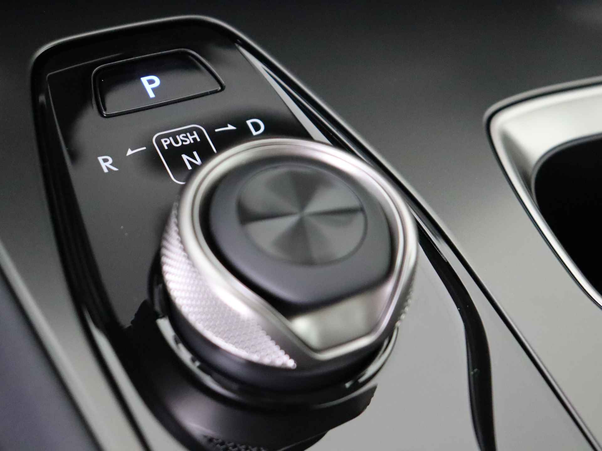 Lexus RZ 450e Comfort Line | 20" inch LM velgen | 14" inch touchscreen | Lexus Safety System+ | - 9/41