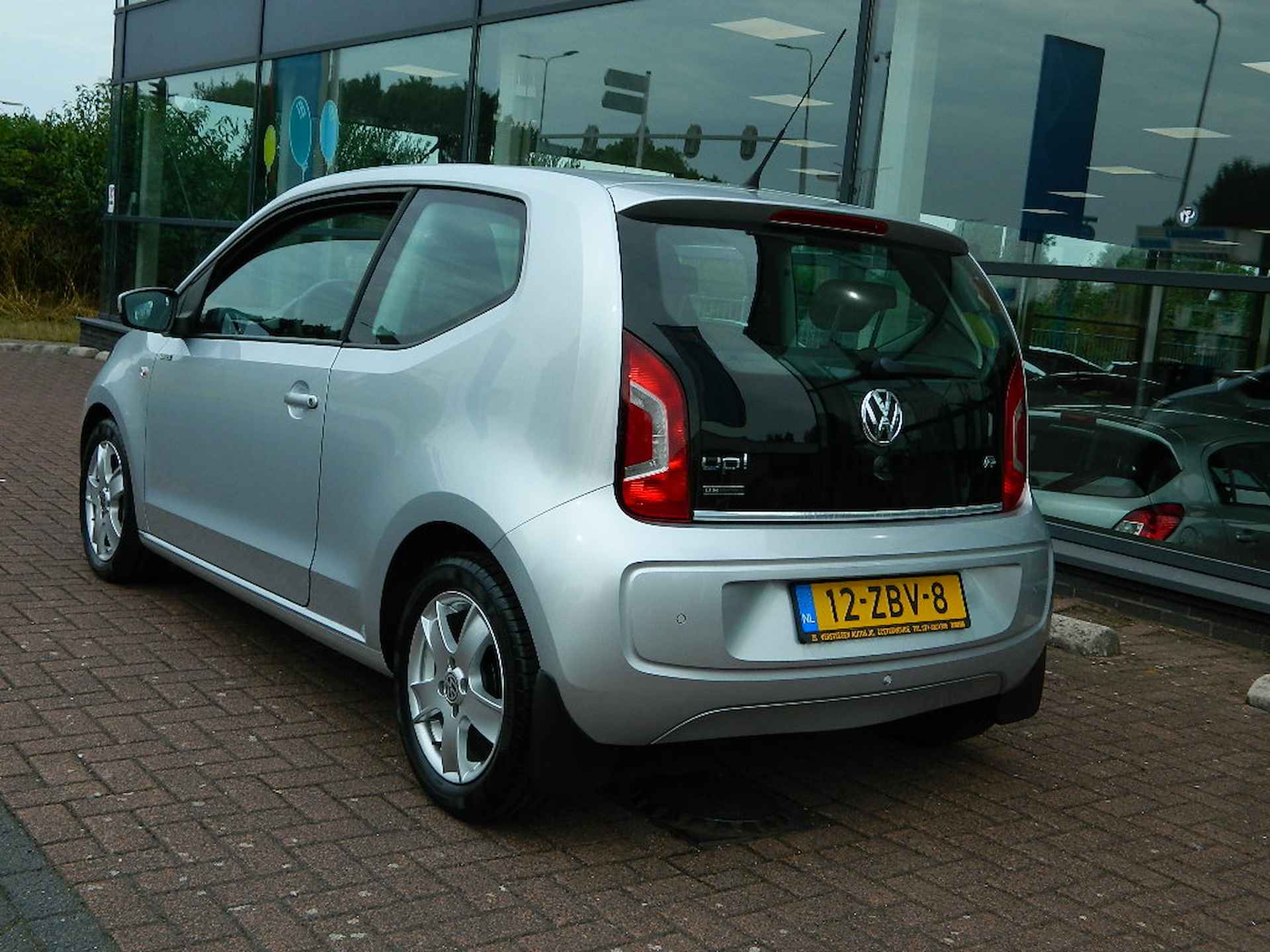 VOLKSWAGEN Up! R 1.0 60PK High up! Navigatie Airco - 17/50