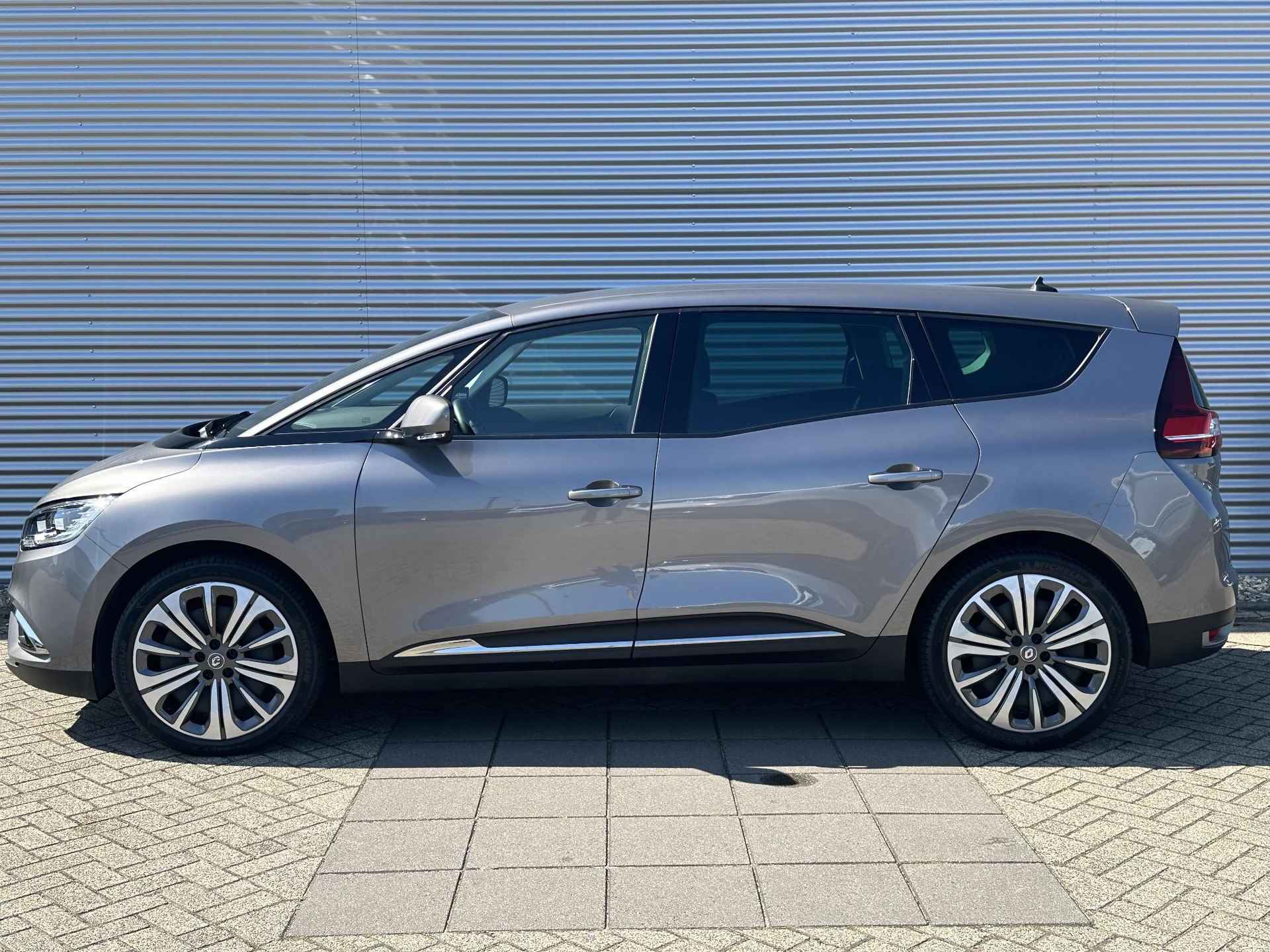 Renault Grand Scénic 1.3 TCe 140 Equilibre 7p. | Camera | Parkeersensoren | Keyless | Navigatie | LED verlichting | 1.500 kg Trekgewicht - 3/29