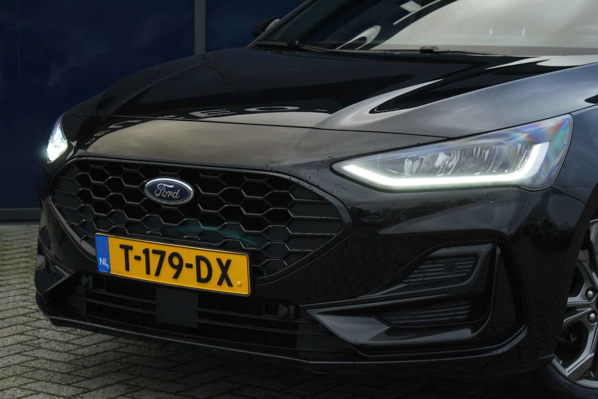 Ford Focus 1.0 125 PK Hybrid ST-Line | LED | Navi | PDC V&A | Climate & Cruise C. | Privacy Glass | 17" LMV | Reservewiel | - 33/39