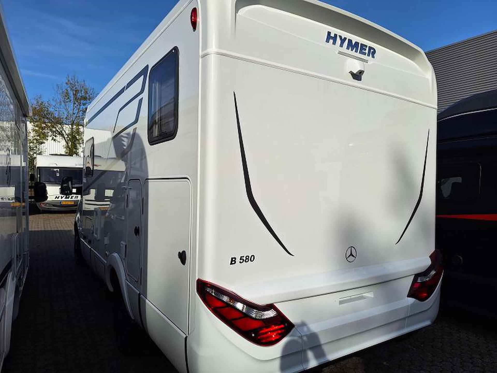 Hymer B-MCT 580  - XXL BED - 9G AUTOMAAT - 6/24