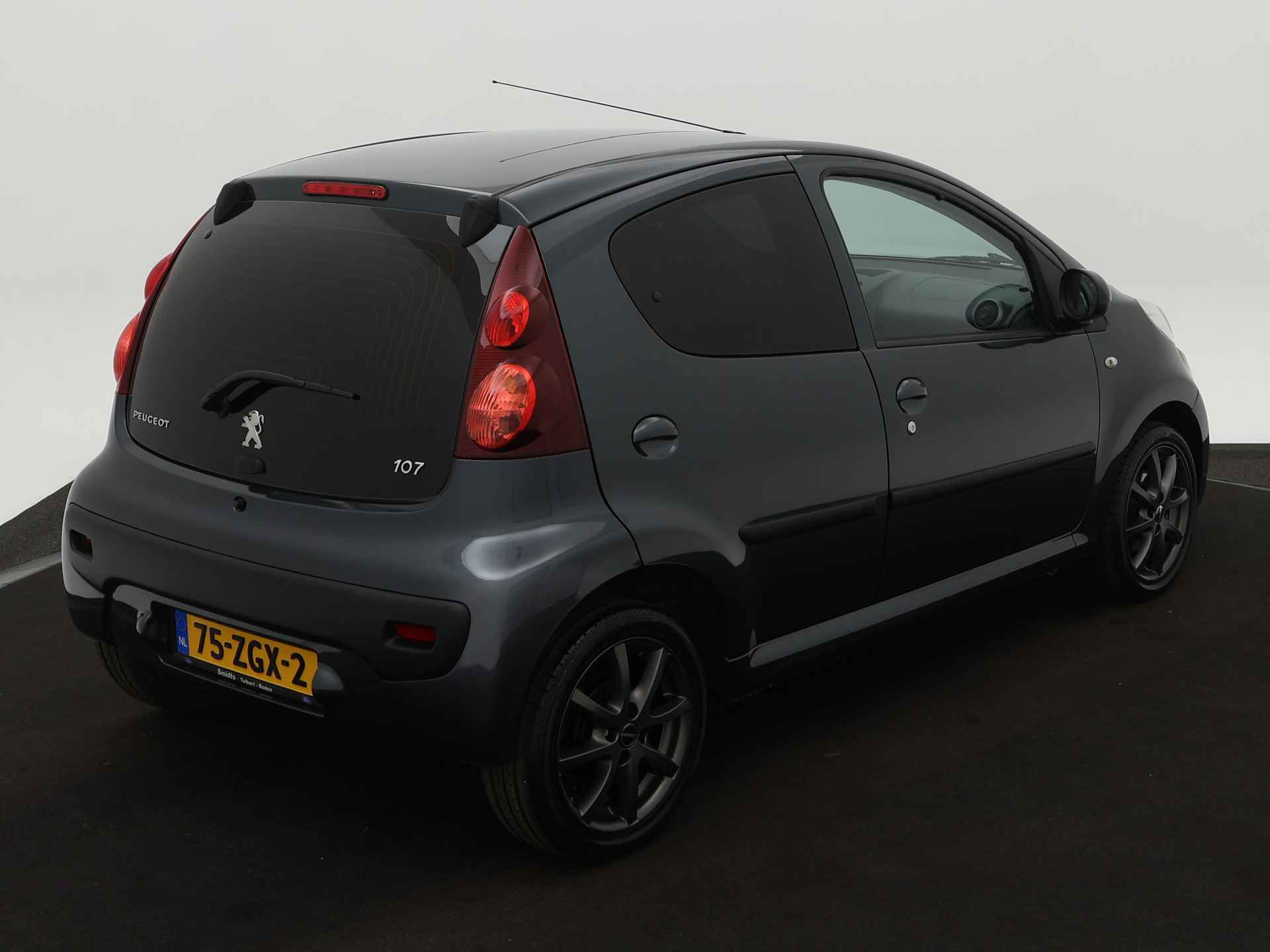 Peugeot 107 1.0 Active | Airco | Toerenteller | nieuwe velgen | Nieuwe banden | - 5/18