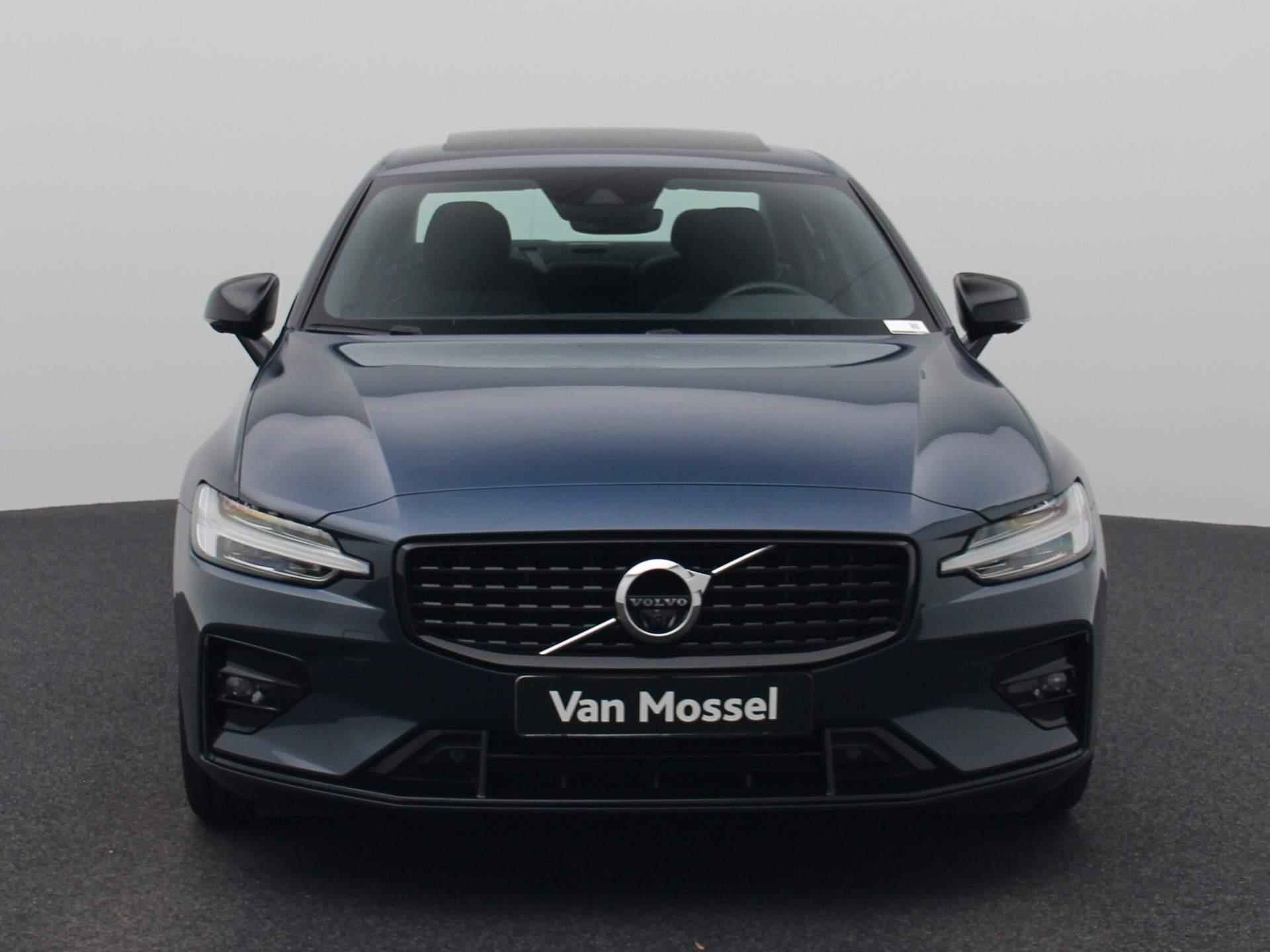 Volvo S60 2.0 B3 R-Design Aut. | Panoramadak | Harman Kardon | memory seats | Leder | Navigatie | Camera | Climate control | Parkeer sensoren | Schuifdak | LED | - 3/40