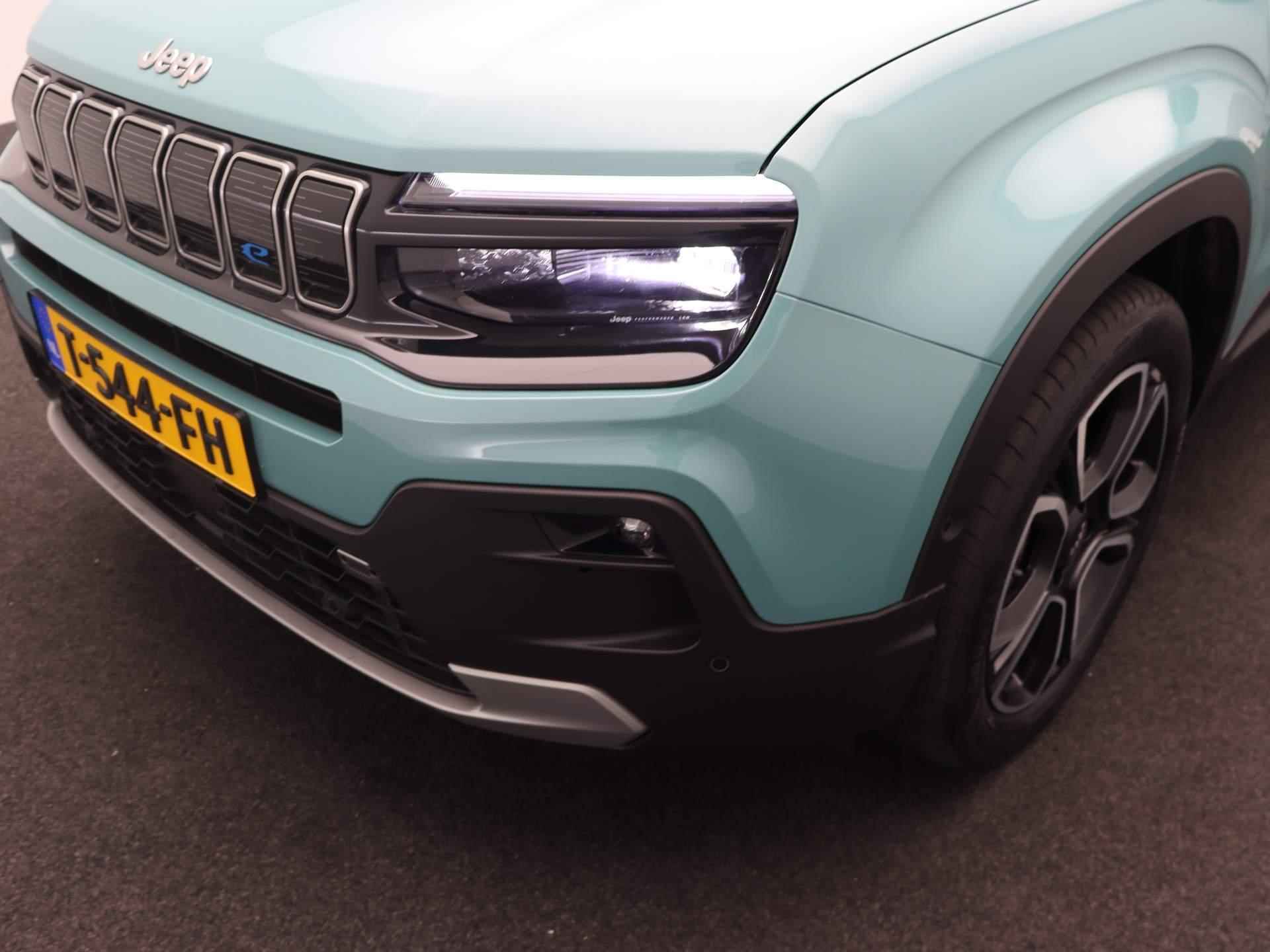 Jeep Avenger Altitude 54 kWh | 18" Velgen | Navigatie | Electrische achterklep | - 14/26