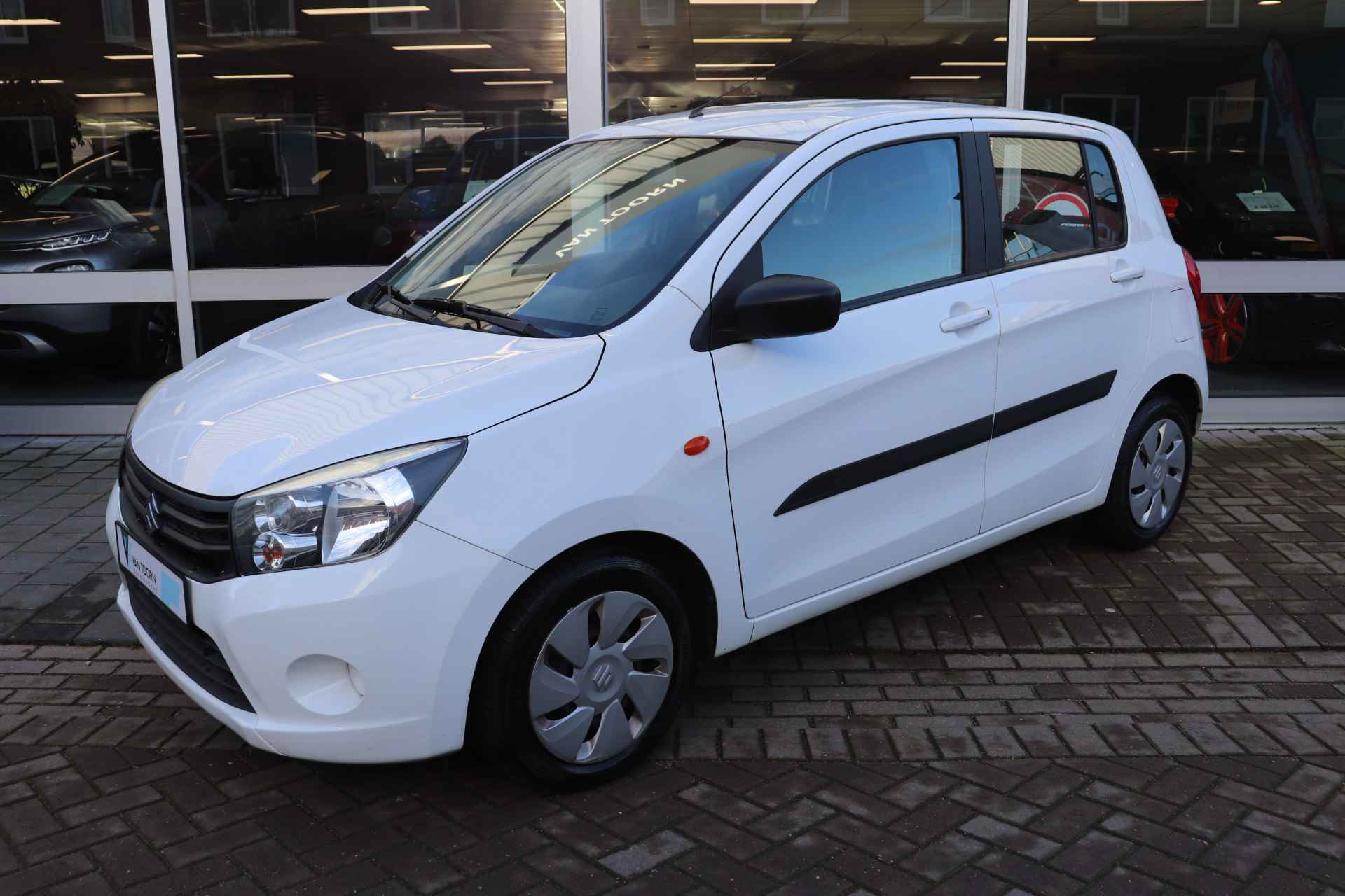 Suzuki Celerio 1.0 Comfort. Lage km stand! Dealeronderhouden. - 23/24