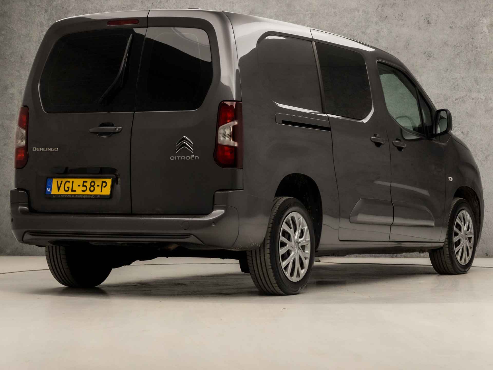 Citroën Berlingo 1.5 BlueHDI Club XL Automaat (MARGE, GROOT NAVI, APPLE CARPLAY, CRUISE, AIRCO, ELEK PAKKET, ARMSTEUN, SPORTSTOELEN, PARKEERSENSOREN, STUURWIEL MULTIFUNCTIONEEL, NIEUWE APK, NIEUWSTAAT) - 5/30