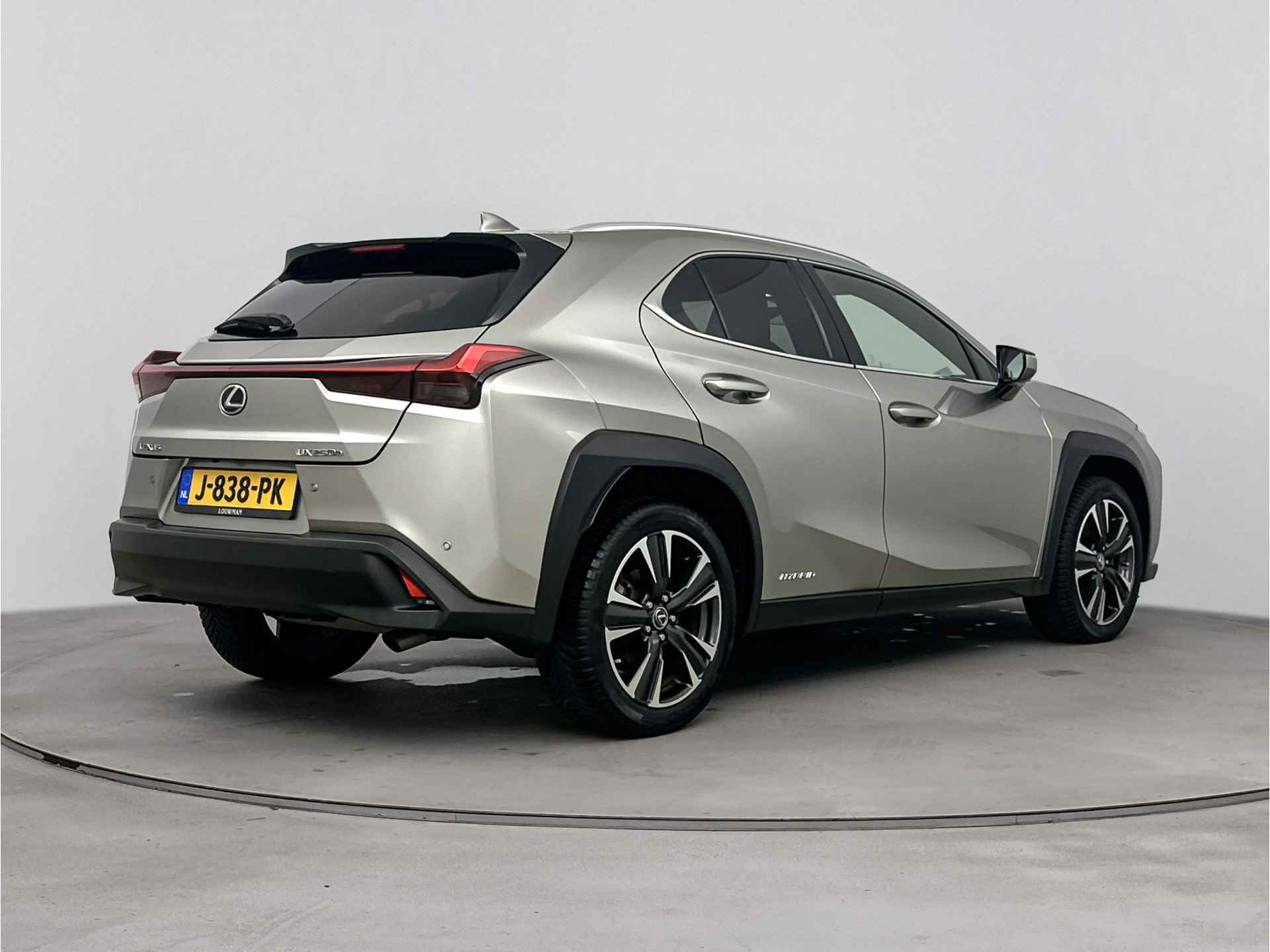 Lexus UX 250h Business Line | Trekhaak | Navigatie | Parkeercamera | Apple CarPlay | - 3/42