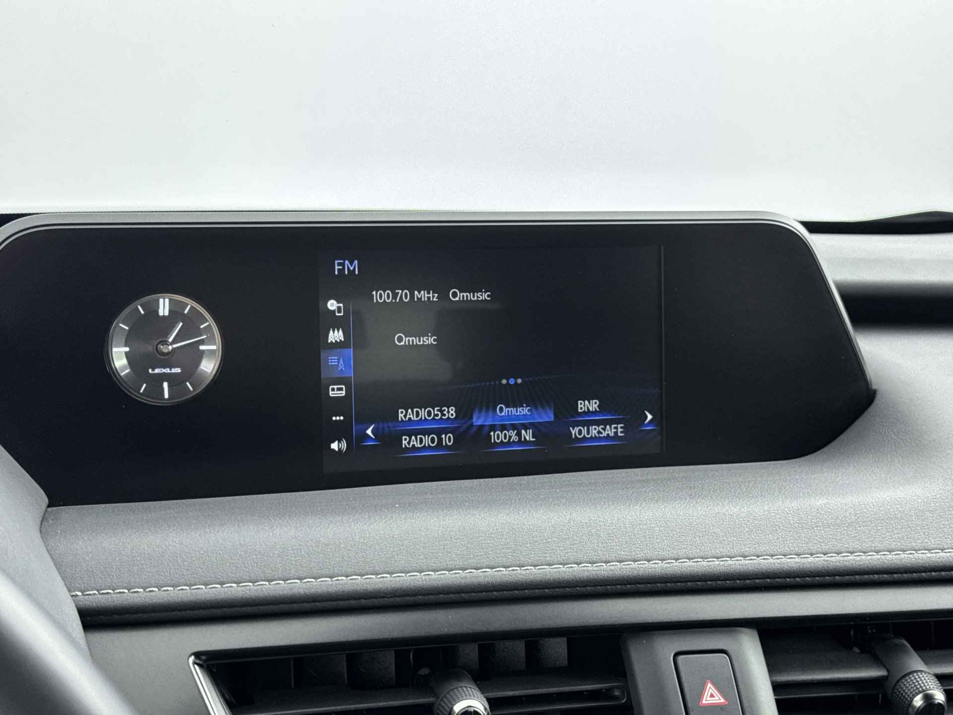 Lexus UX 250h Business Line | Trekhaak | Navigatie | Parkeercamera | Apple CarPlay | - 8/42