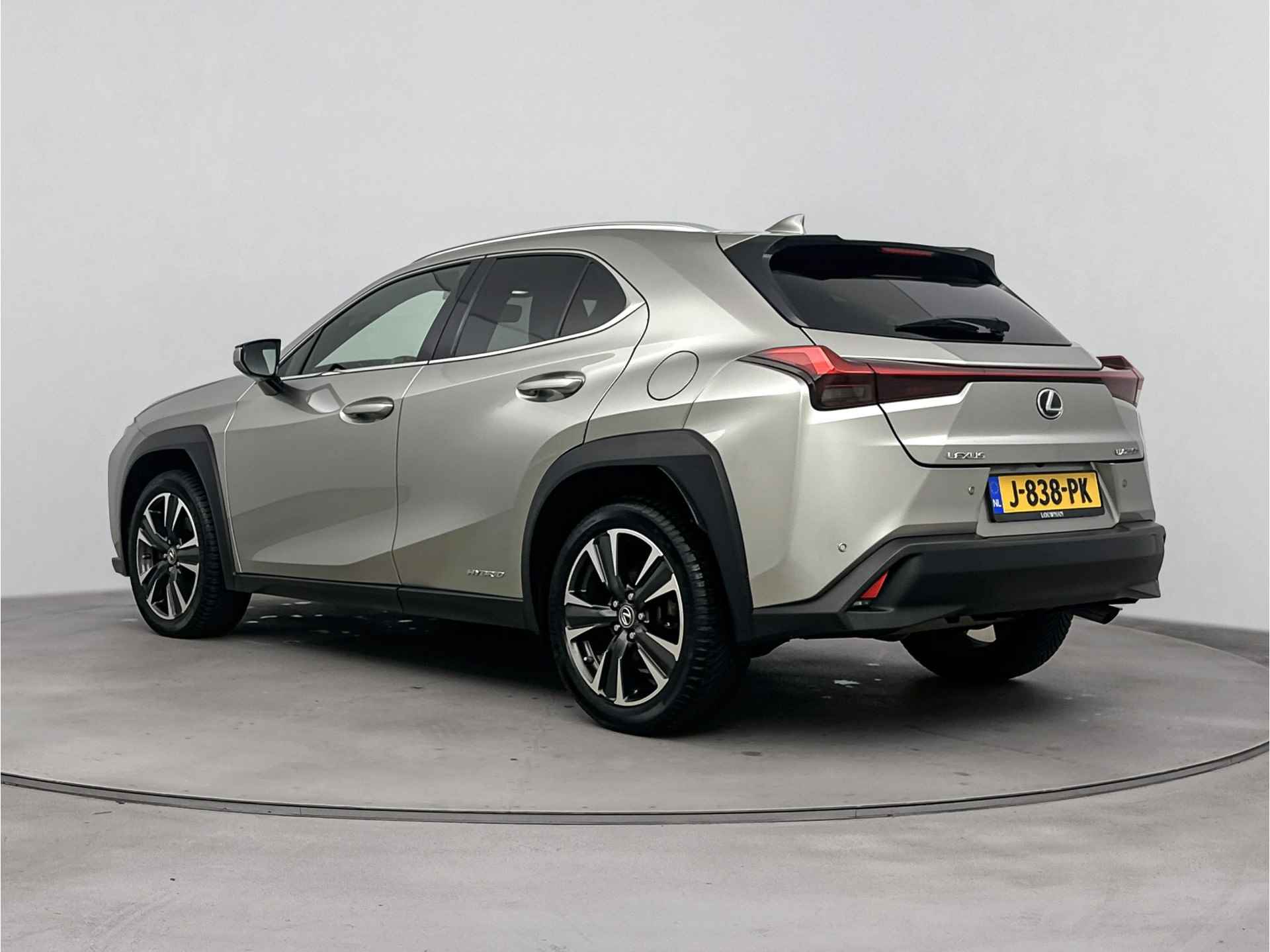 Lexus UX 250h Business Line | Trekhaak | Navigatie | Parkeercamera | Apple CarPlay | - 16/42