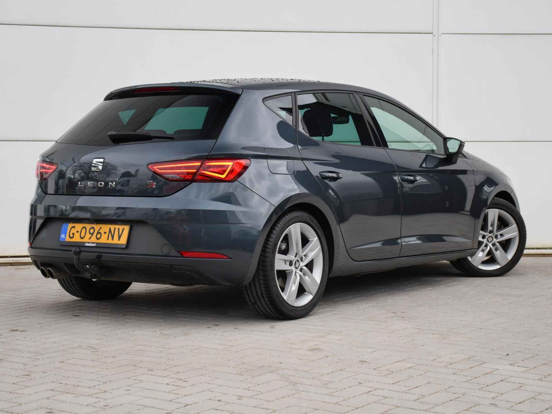 SEAT Leon FR Ultimate Edition 1.5 TSI 150pk Automaat BEATS AUDIO | 17''LM | TREKHAAK | DAB | CRUISE.C | PDC + CAM. | NAVI - 4/42