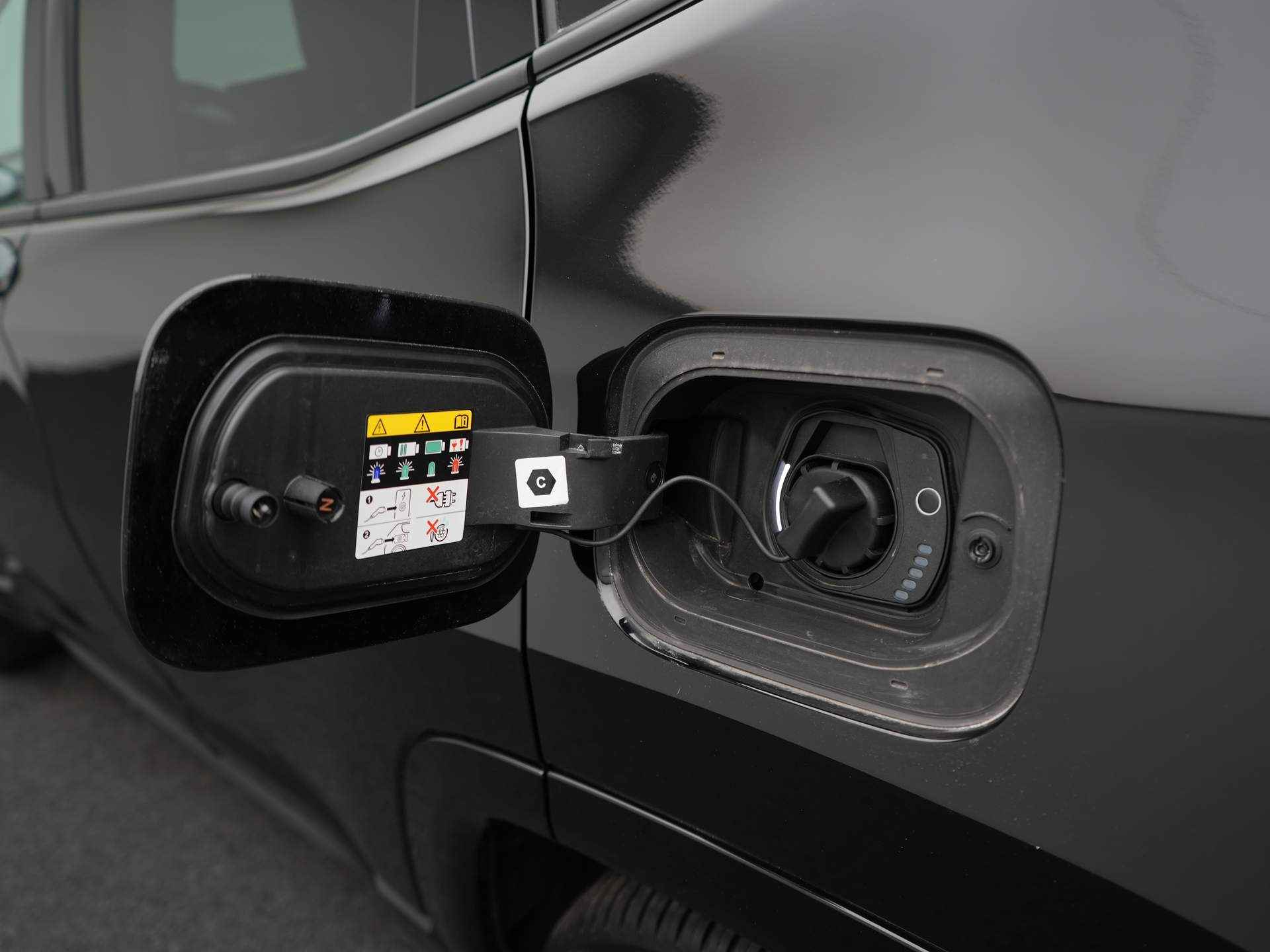 Jeep Compass 4xe 240 Plug-in Hybrid Electric S - 44/47