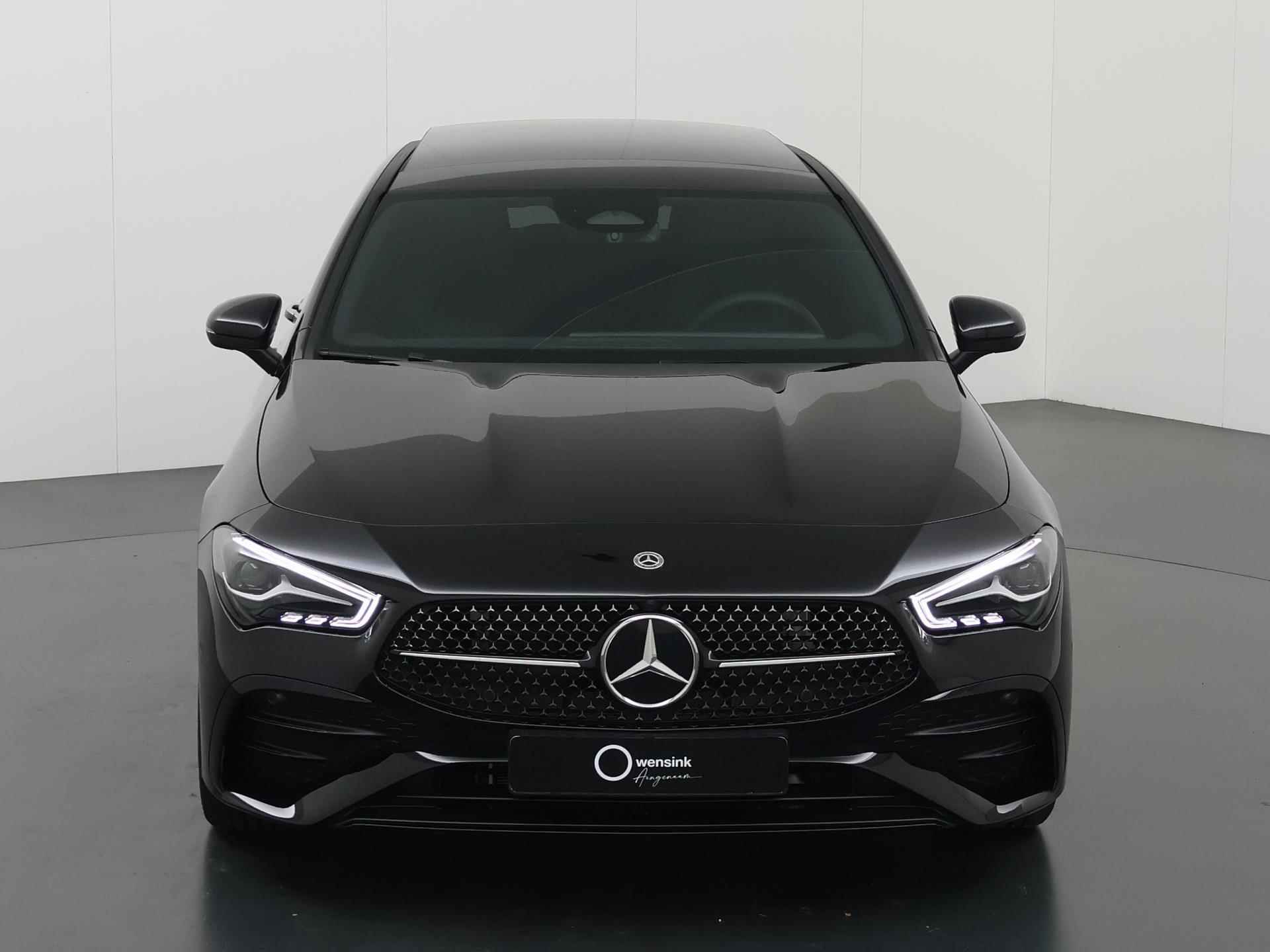 Mercedes-Benz CLA-klasse Shooting Brake 180 | AMG Line | Nightpakket | Panorama-schuifdak | 19" AMG-velgen | Keyless GO | Achteruitrijcamera | Stoelverwarming | - 4/43